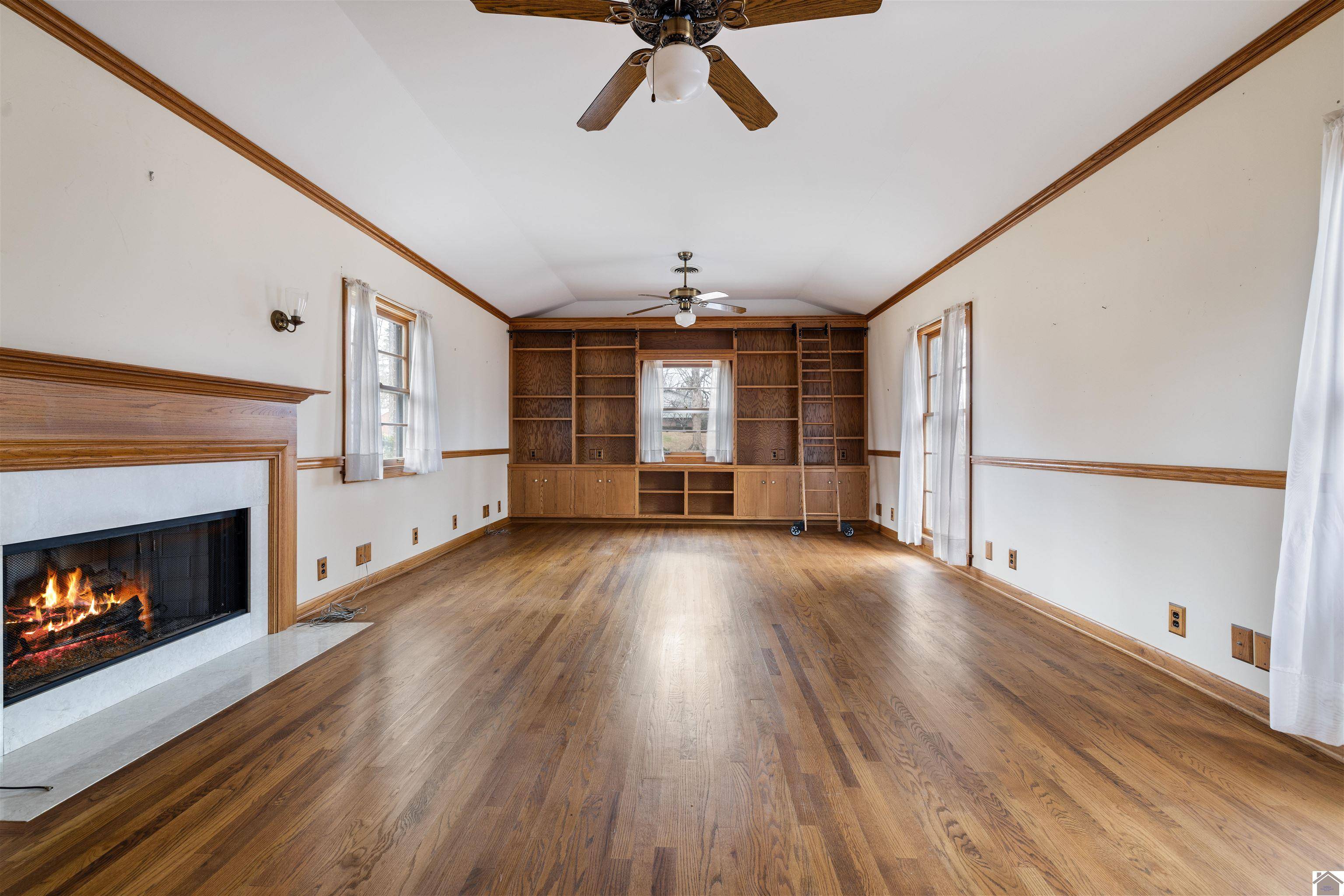 Murray, KY 42071,801 S 16th