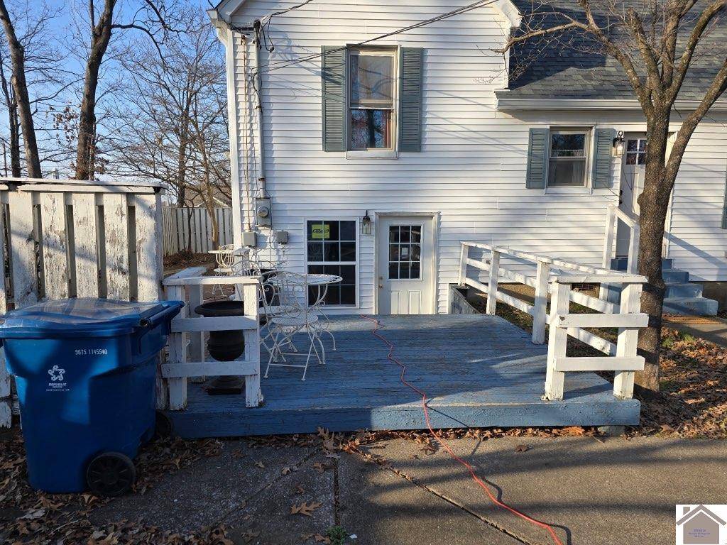 Murray, KY 42071,1105 Sycamore St