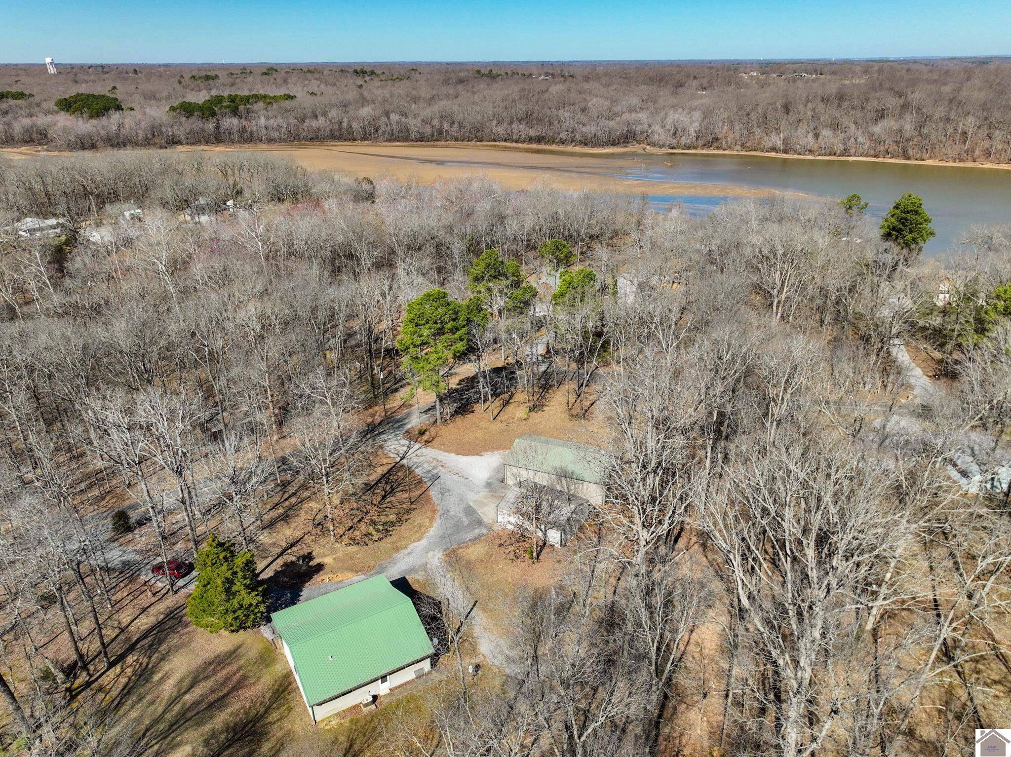Gilbertsville, KY 42044,461 Paddle Wheel Road