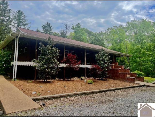 Murray, KY 42071,72 Hills Hollow Road