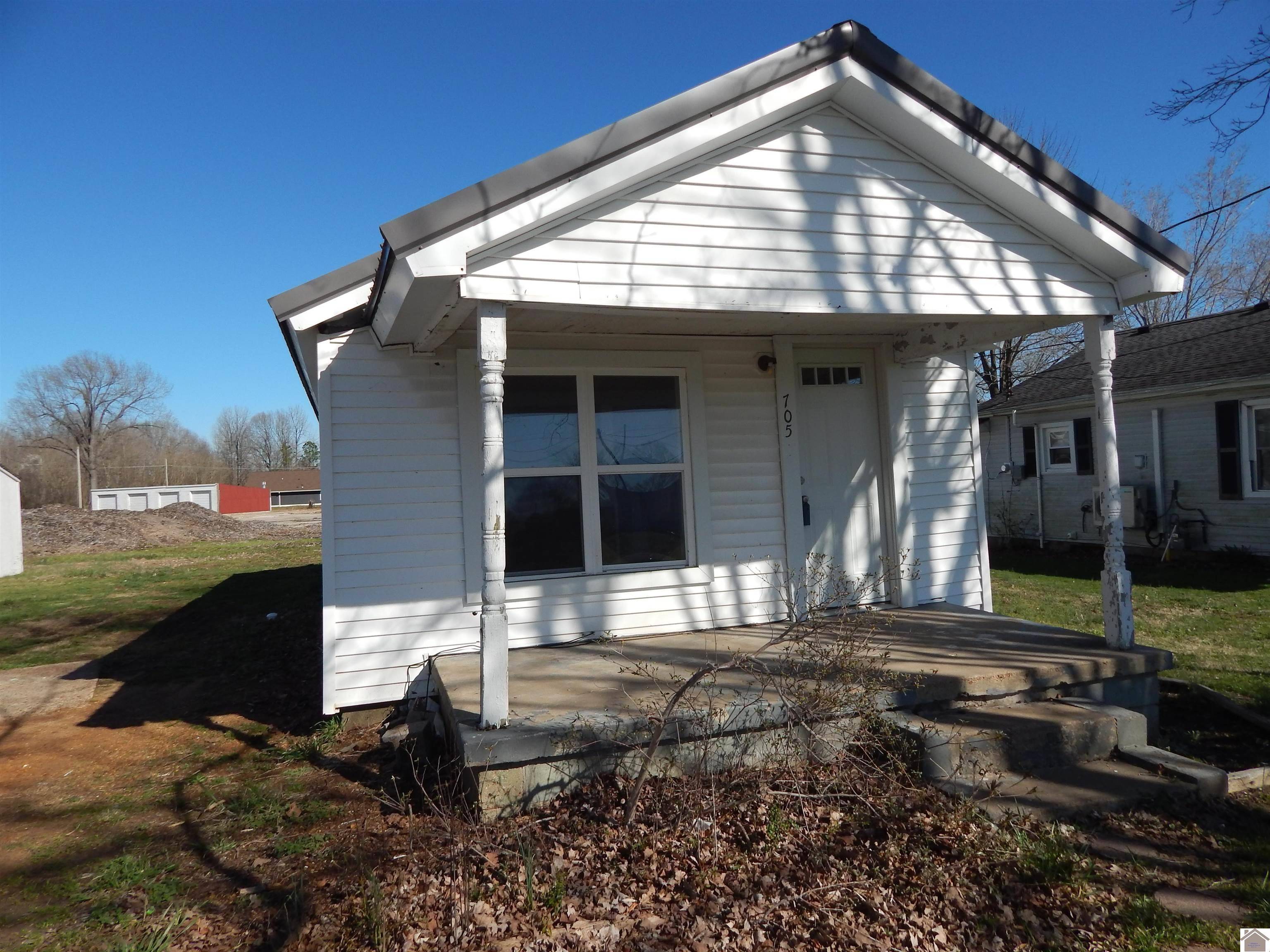 Benton, KY 42025,705 Elm St