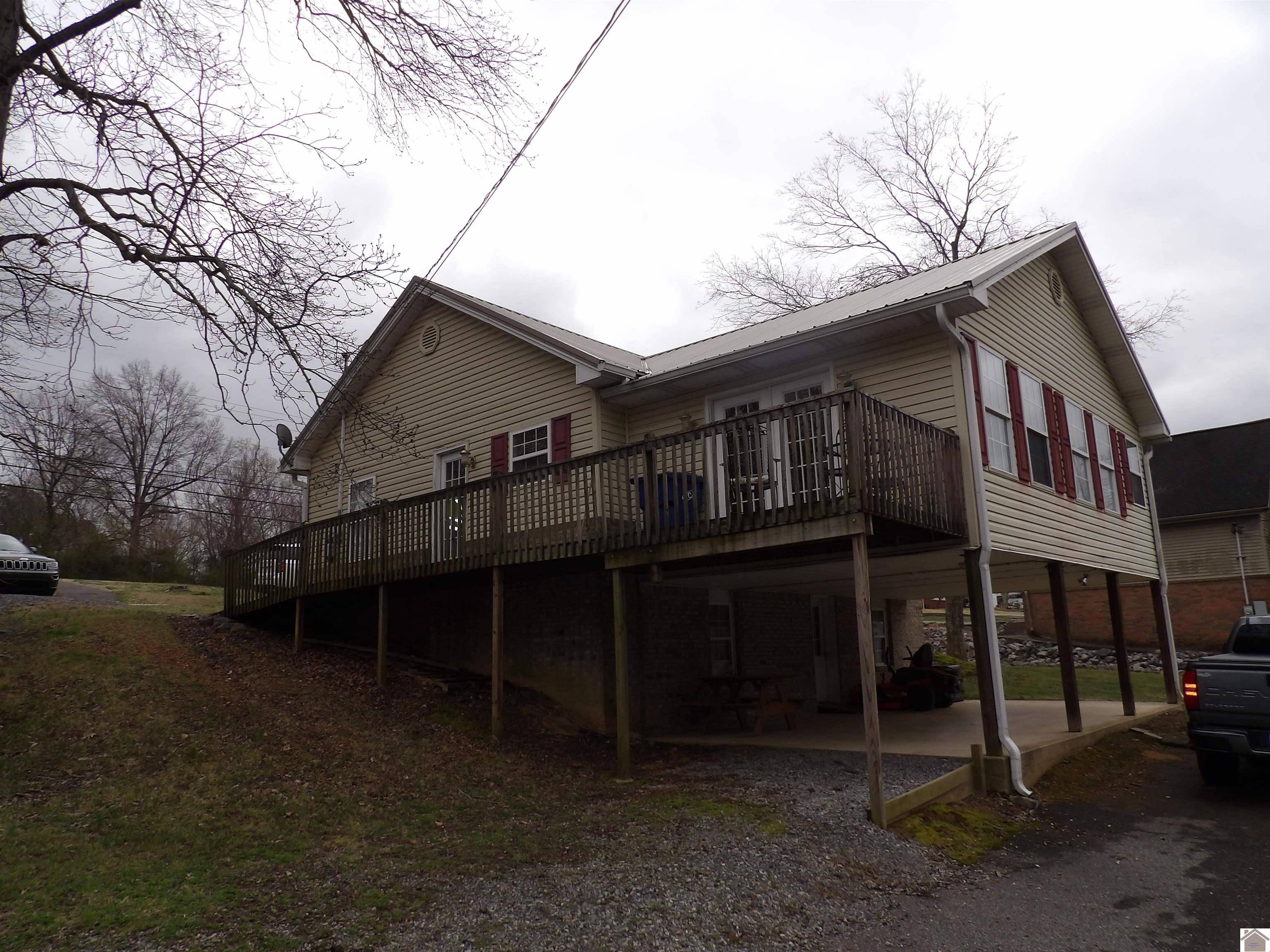 Benton, KY 42025,660 Mayfield Highway