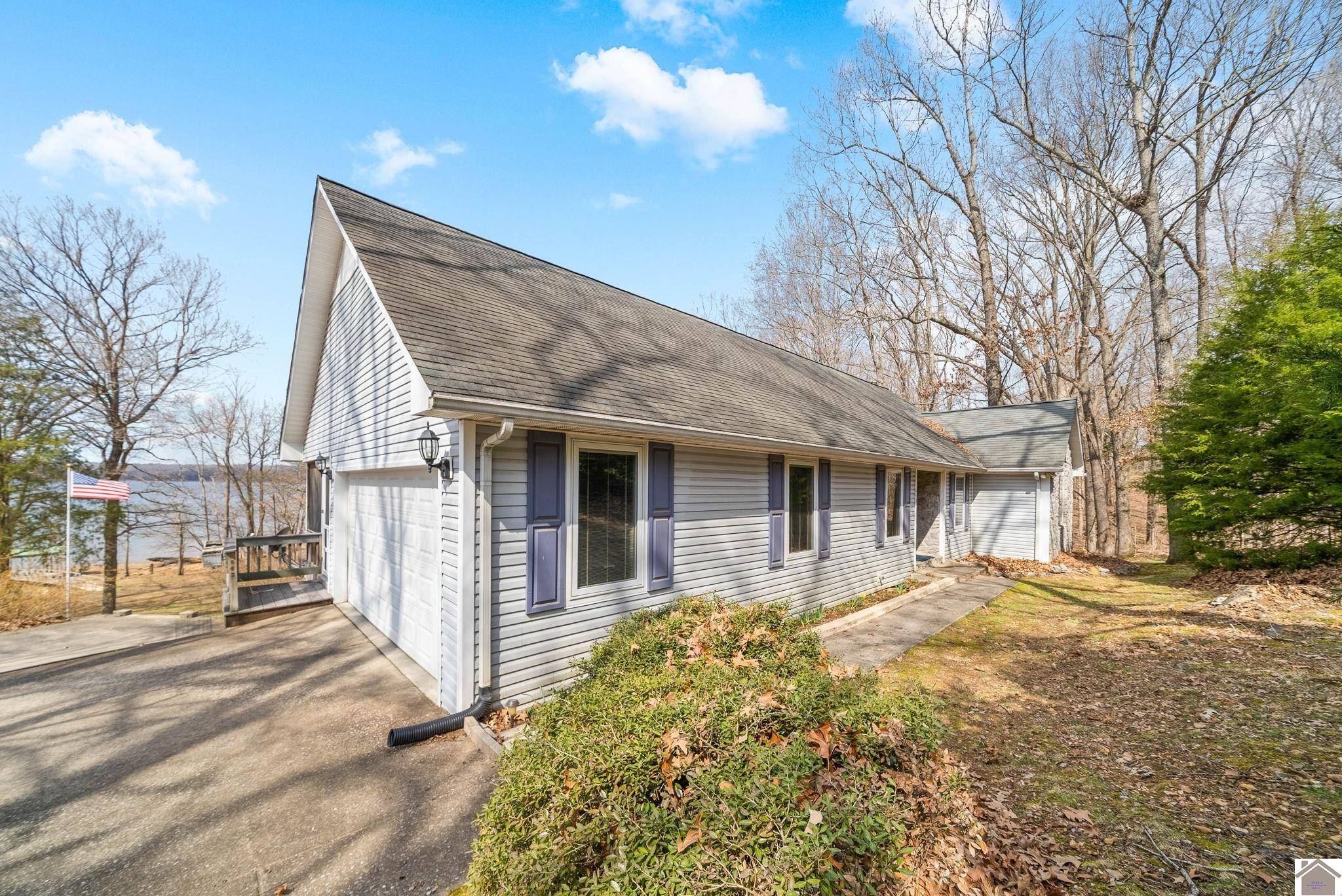 Cadiz, KY 42211,643 Holiday Way