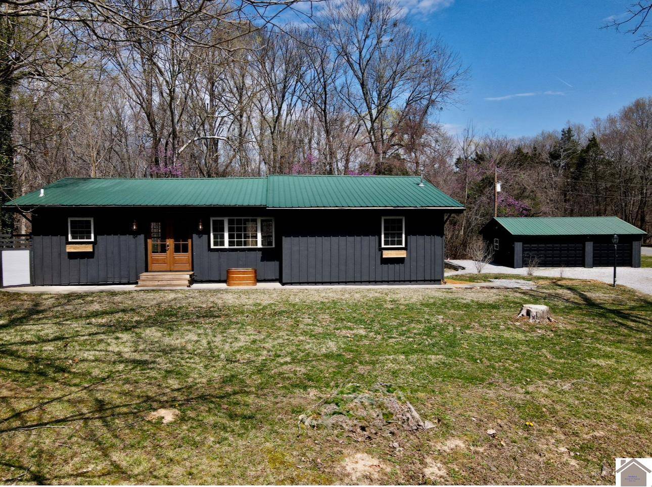 Eddyville, KY 42038,188 Howard Rd