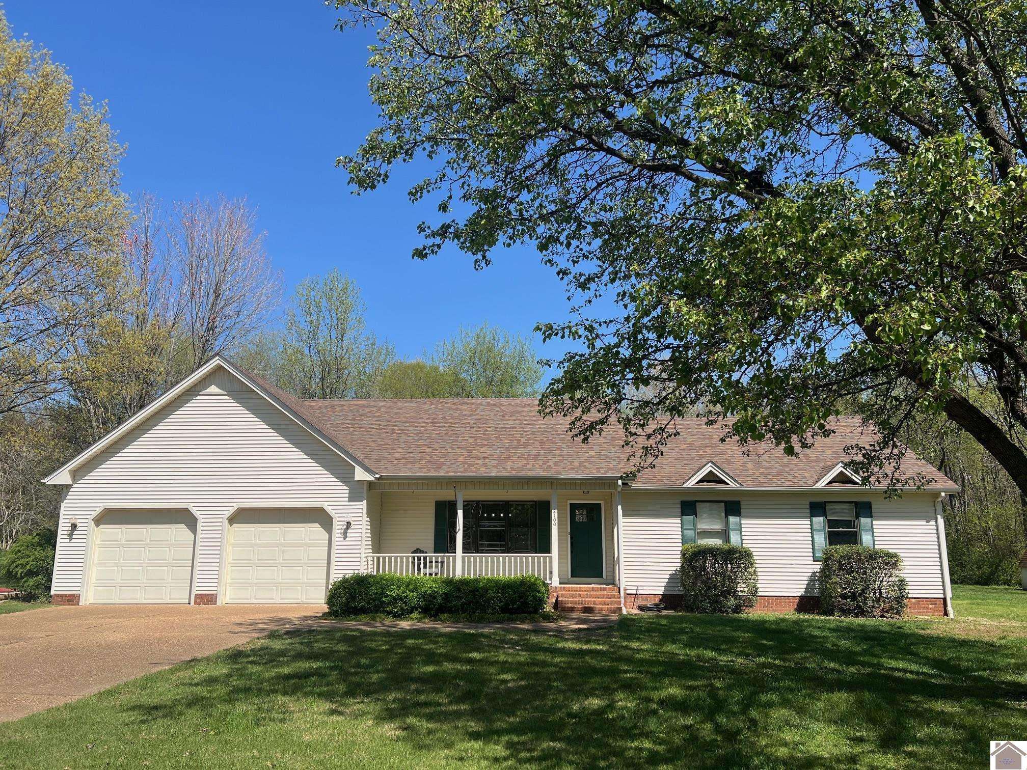 Murray, KY 42071,2100 Creekwood Drive