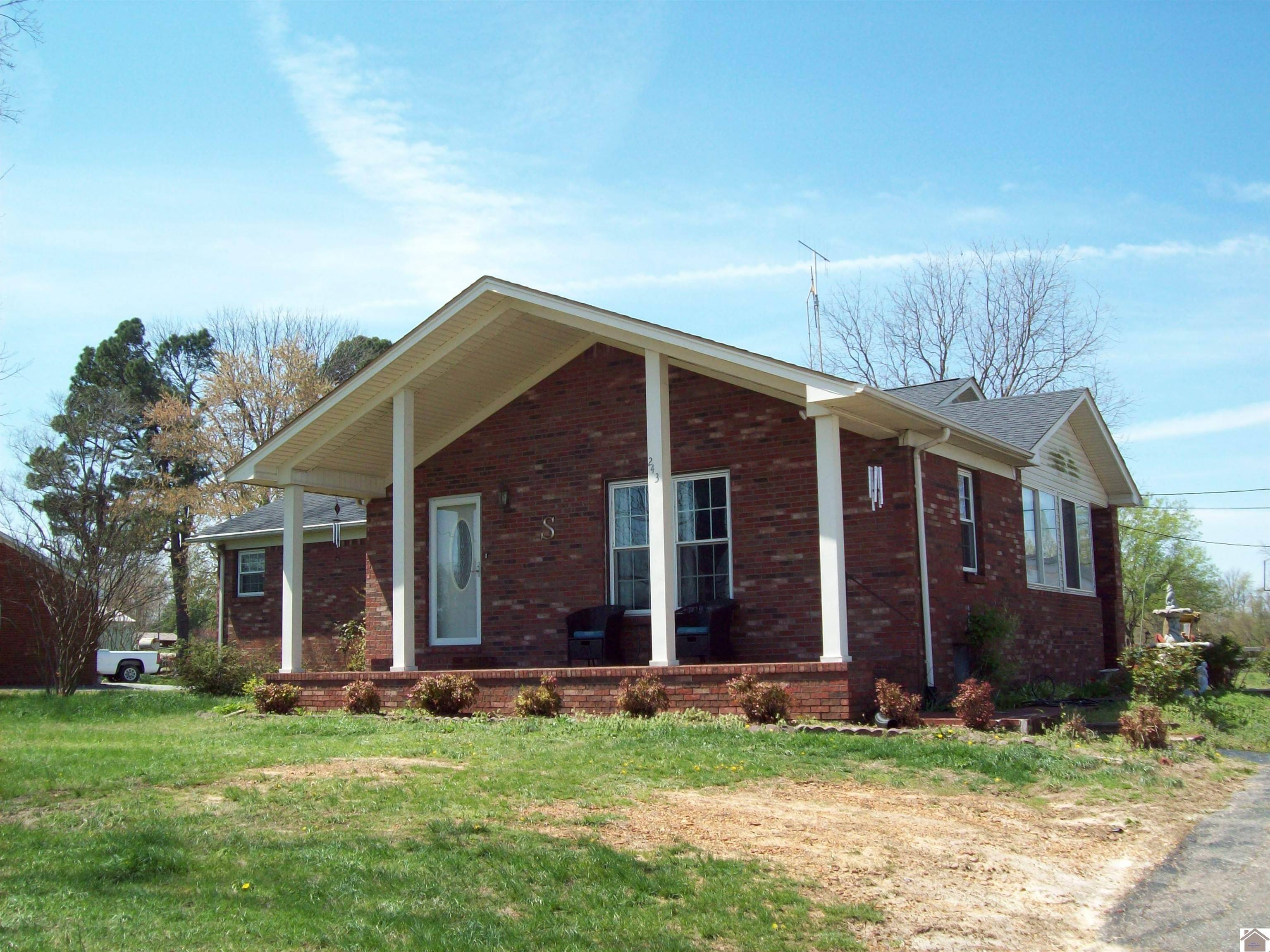 Mayfield, KY 42066,243 St Rt 97