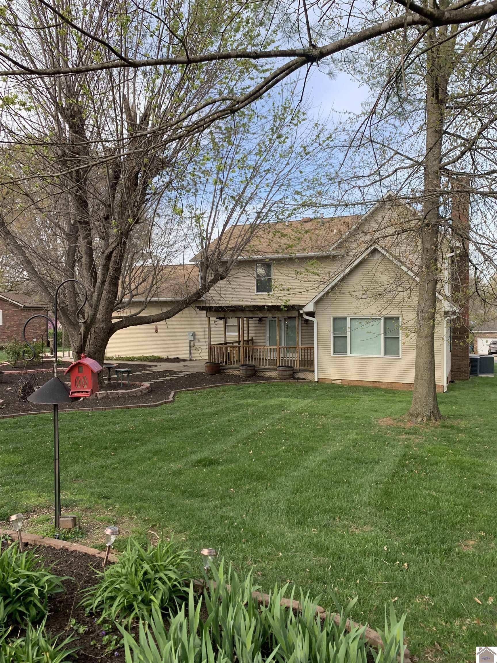 Paducah, KY 42003,452 Tudor Blvd