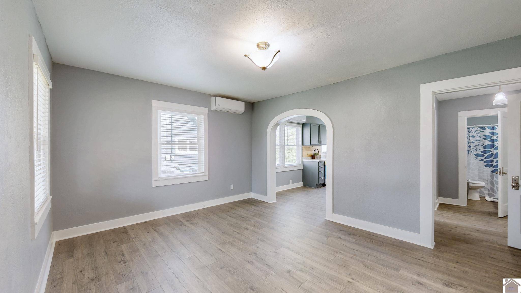 Murray, KY 42071,605 Sycamore Street