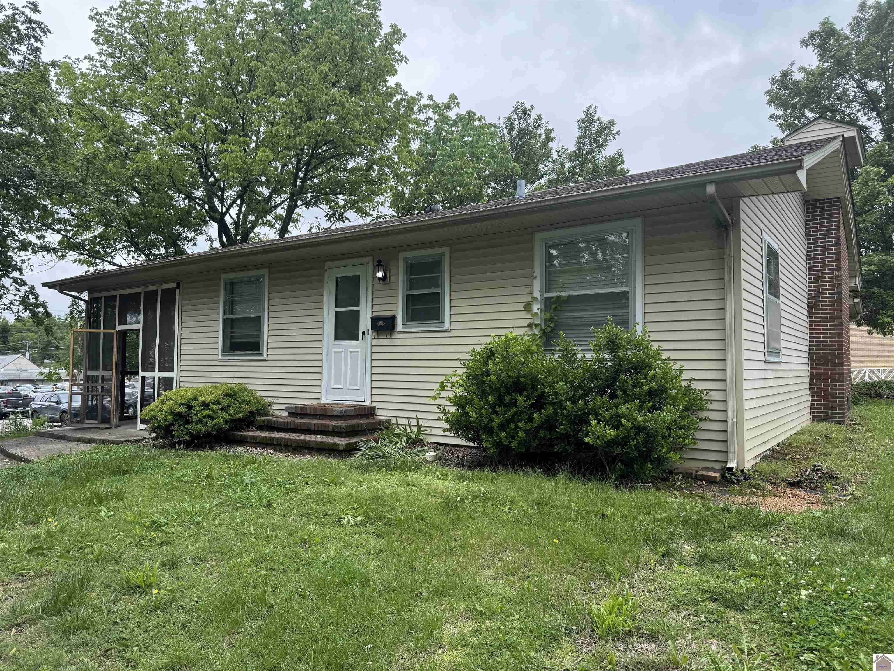 Murray, KY 42071,717 1/2 Poplar Street