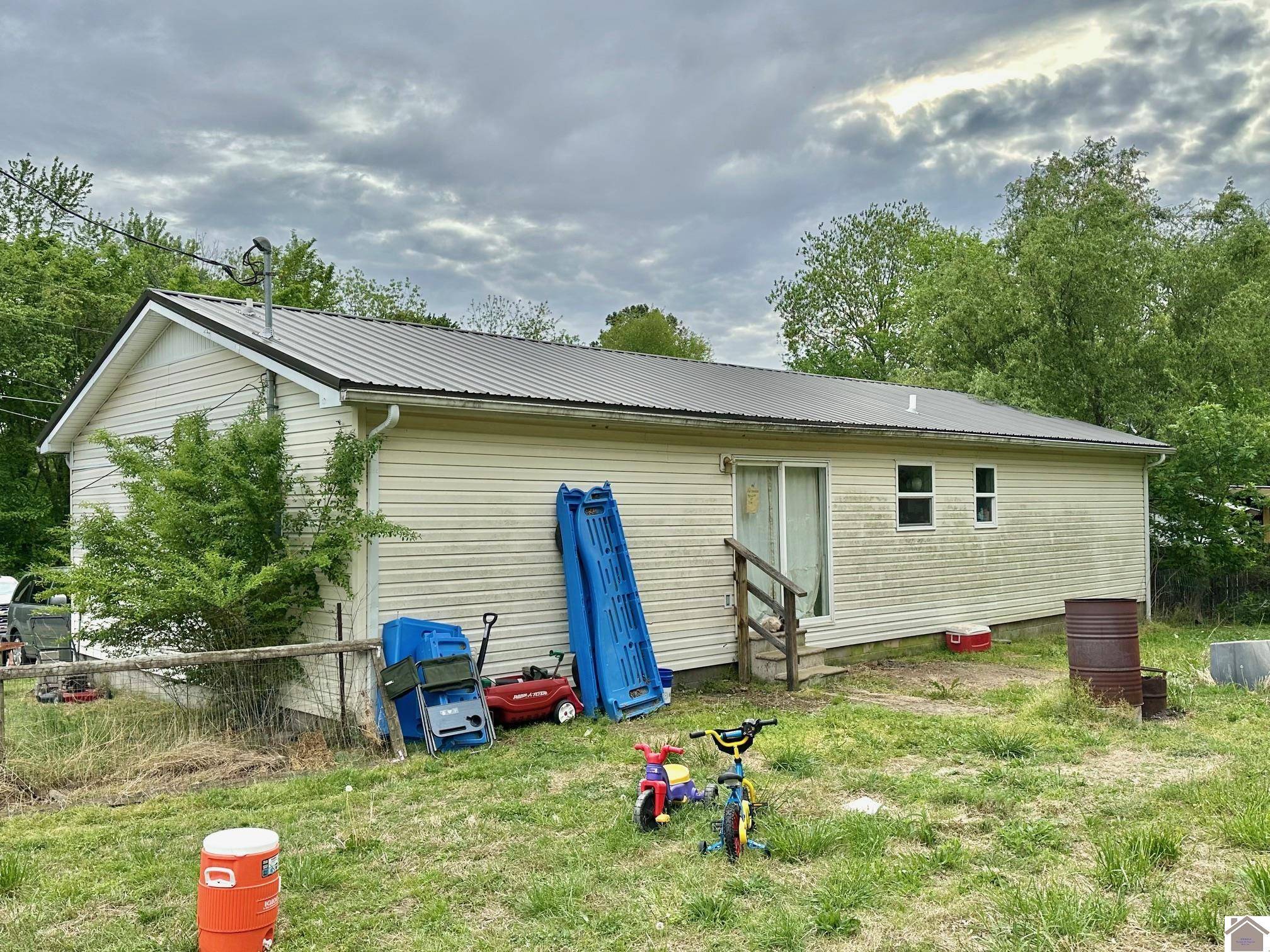 Mayfield, KY 42066,394 Waldrop Drive