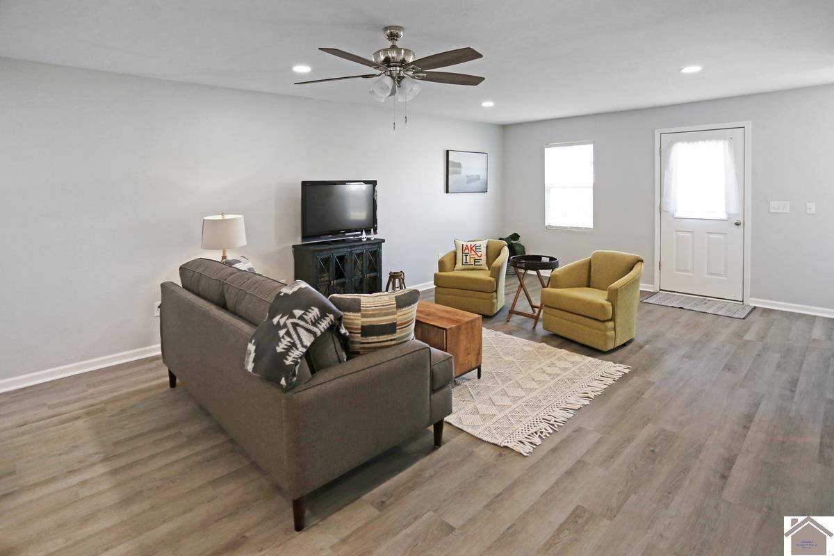New Concord, KY 42076,49 Lake Shore Drive