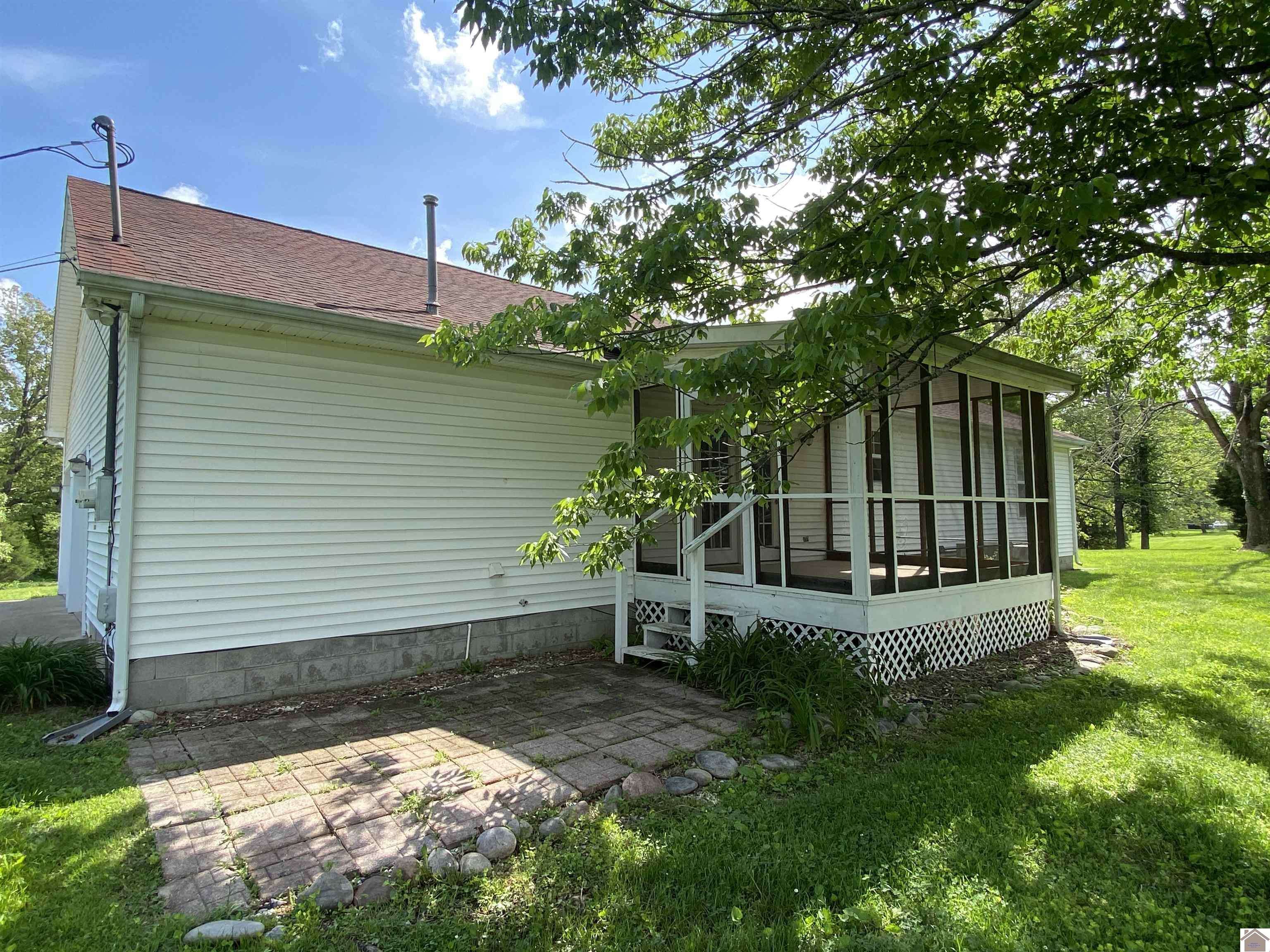 Paducah, KY 42001,170 Hayden Lane