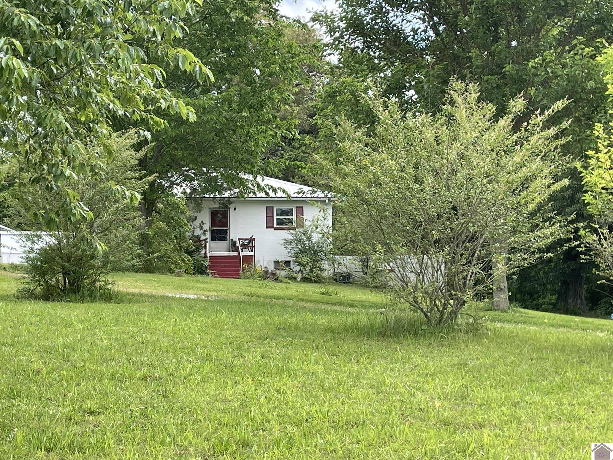 Mayfield, KY 42066,4924 State Route 121 S