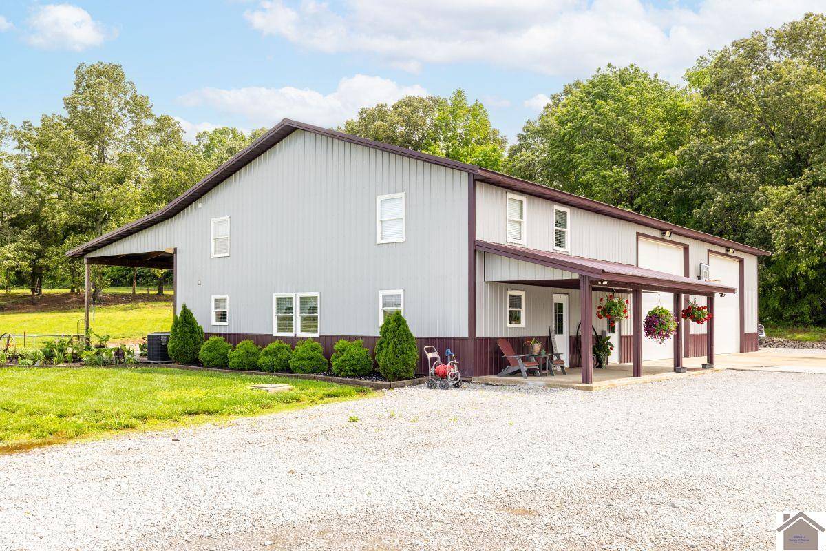 Fredonia, KY 42411,674 Cecil Sigler Road