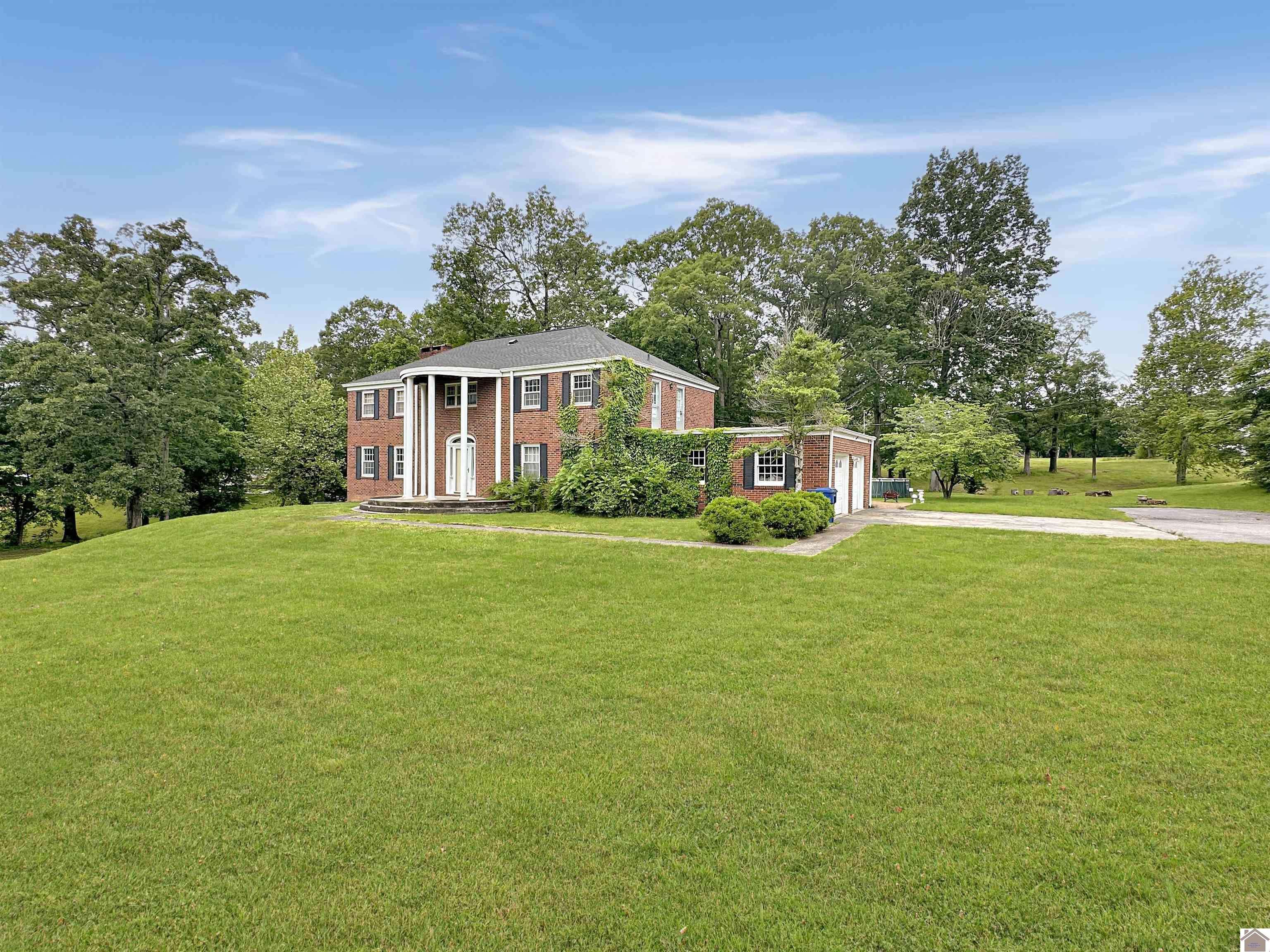 Benton, KY 42025,956 Mayfield Hwy