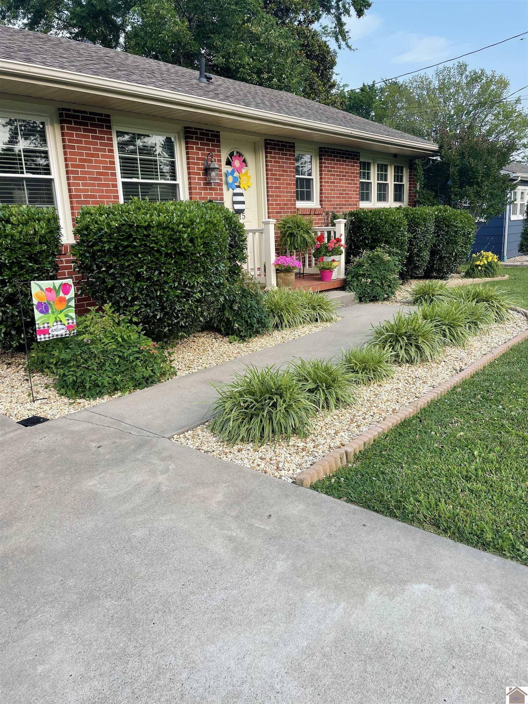 Murray, KY 42071,515 Whitnell Avenue
