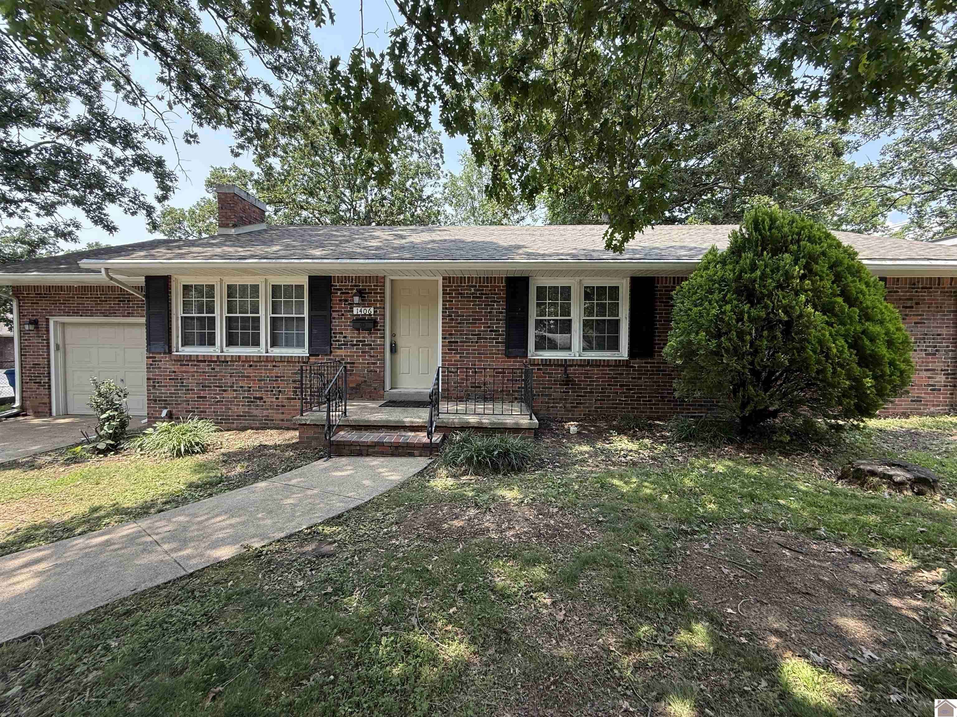 Murray, KY 42071,1406 Sycamore Street