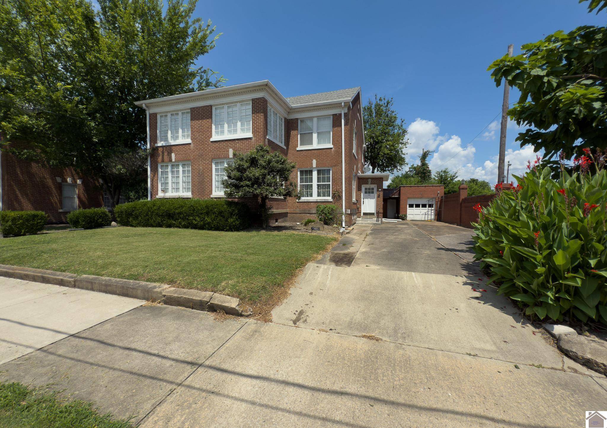 Paducah, KY 42001,421 Monroe St