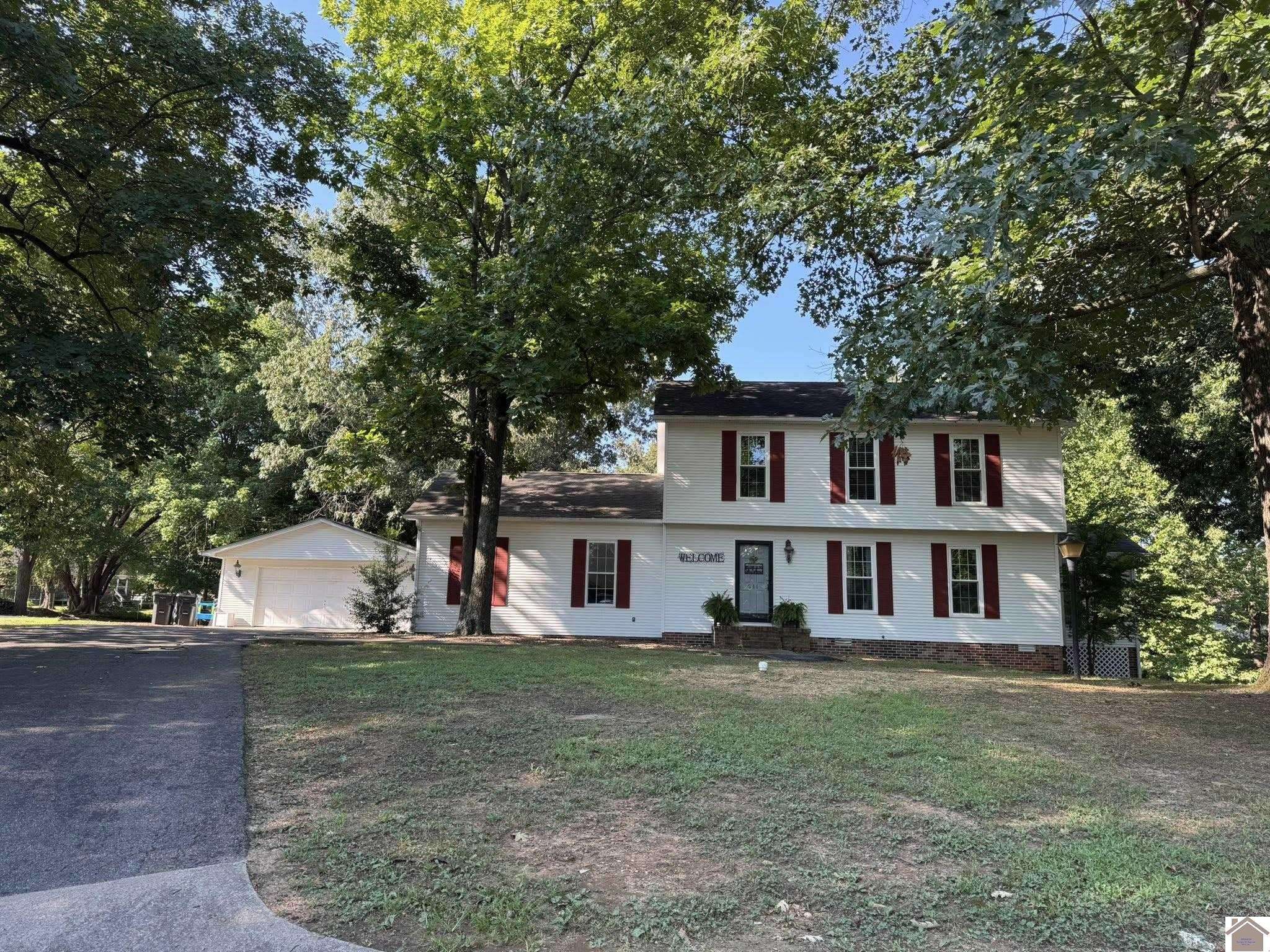 Paducah, KY 42003,311 Surrey Ct