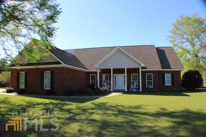 Dublin, GA 31021,102 Hedge ROW