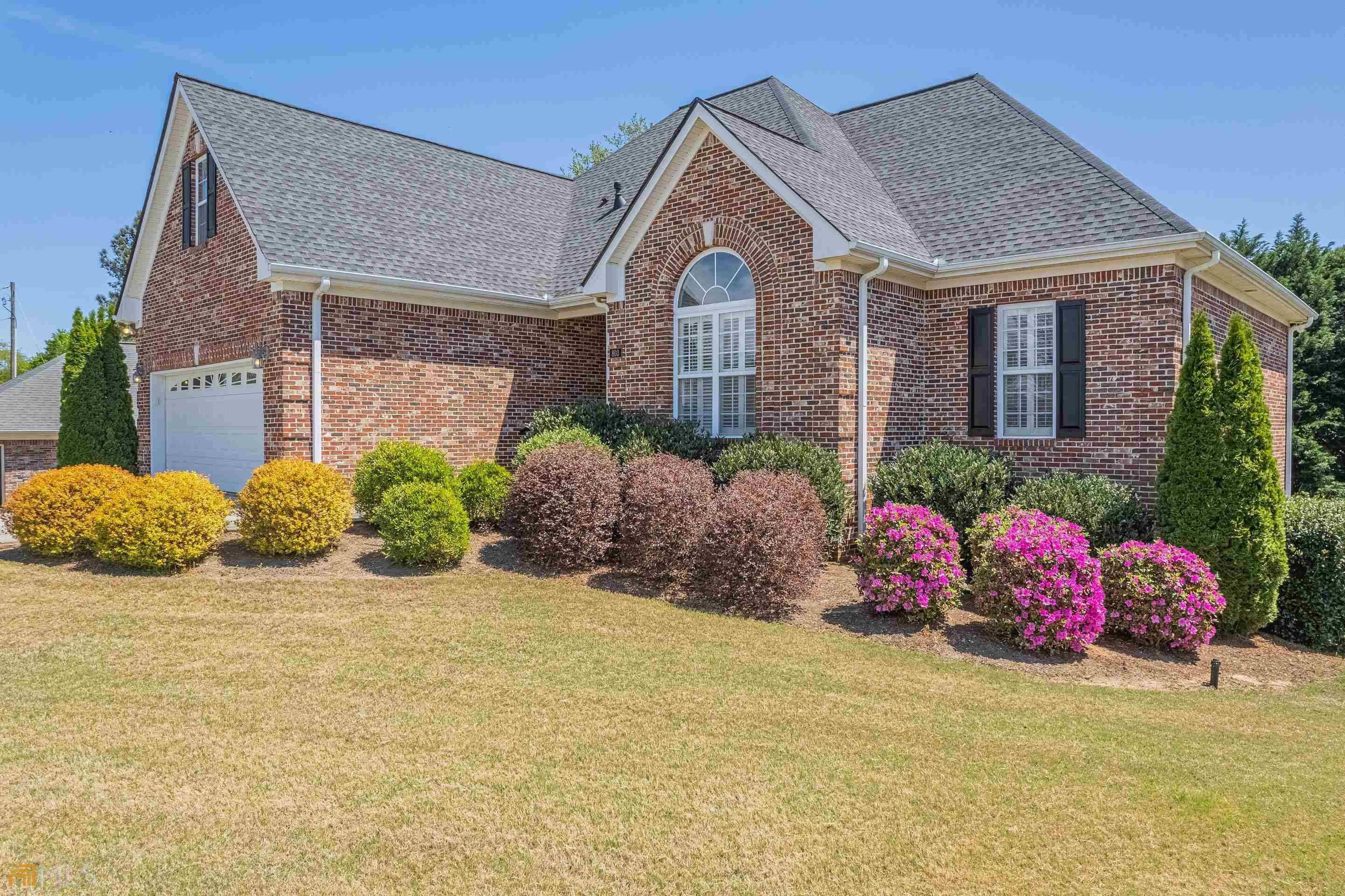 Loganville, GA 30052,803 Villa DR