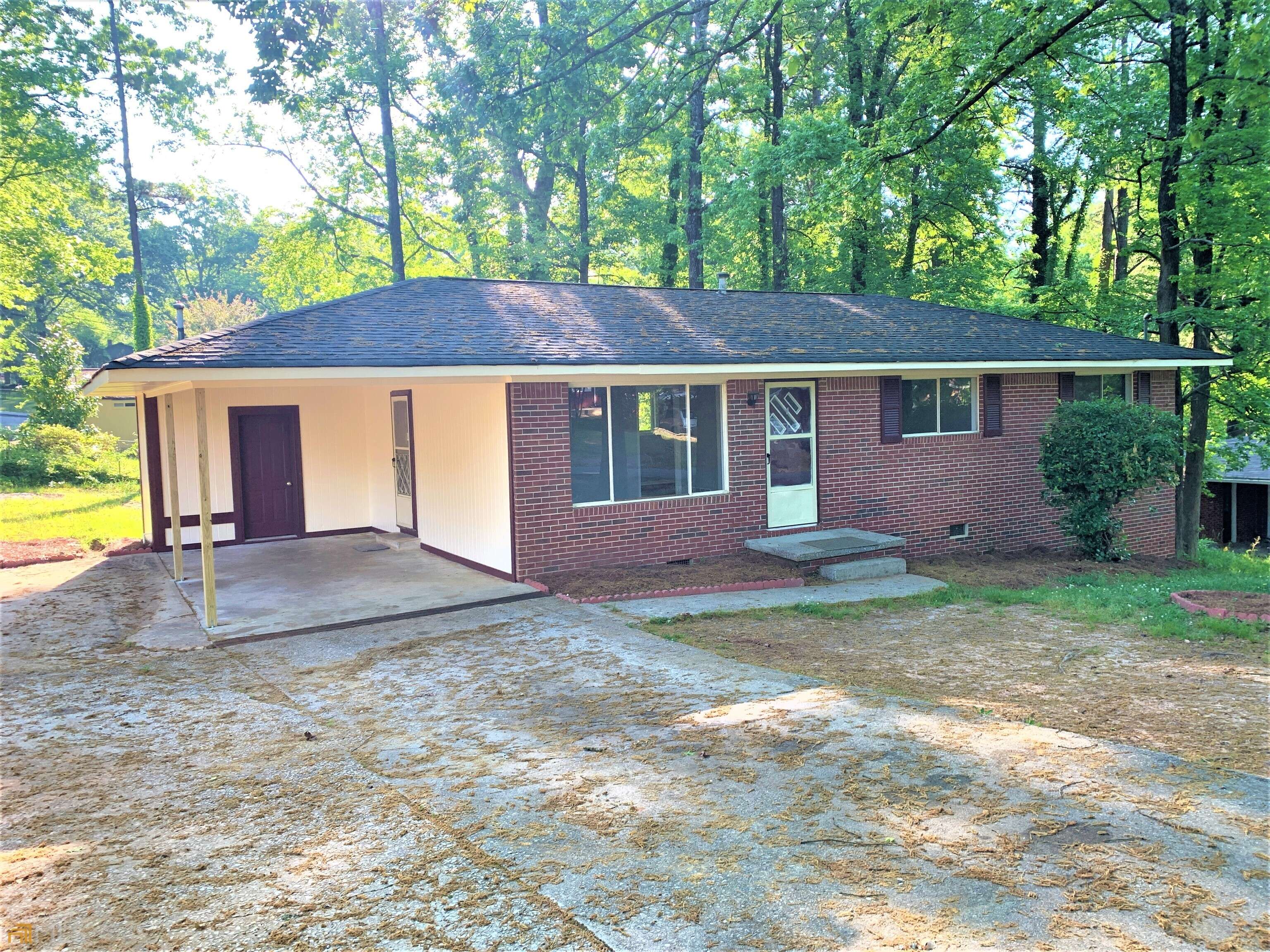 Toccoa, GA 30577,9 Poplar ST