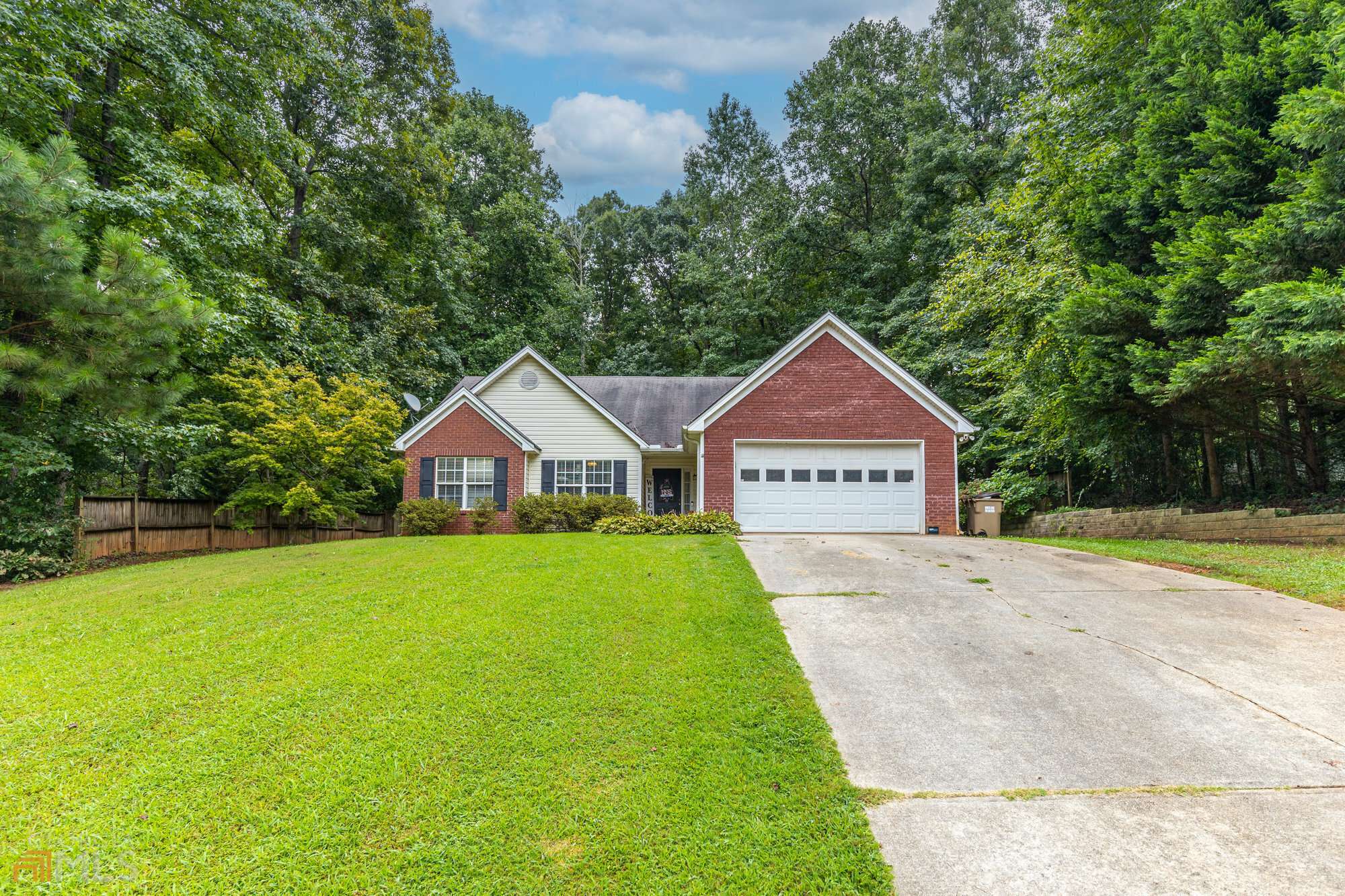 Hoschton, GA 30548,48 Boulder Crest