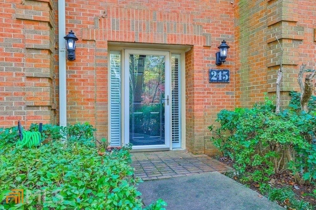 Sandy Springs, GA 30350,245 Dunwoody Creek CIR