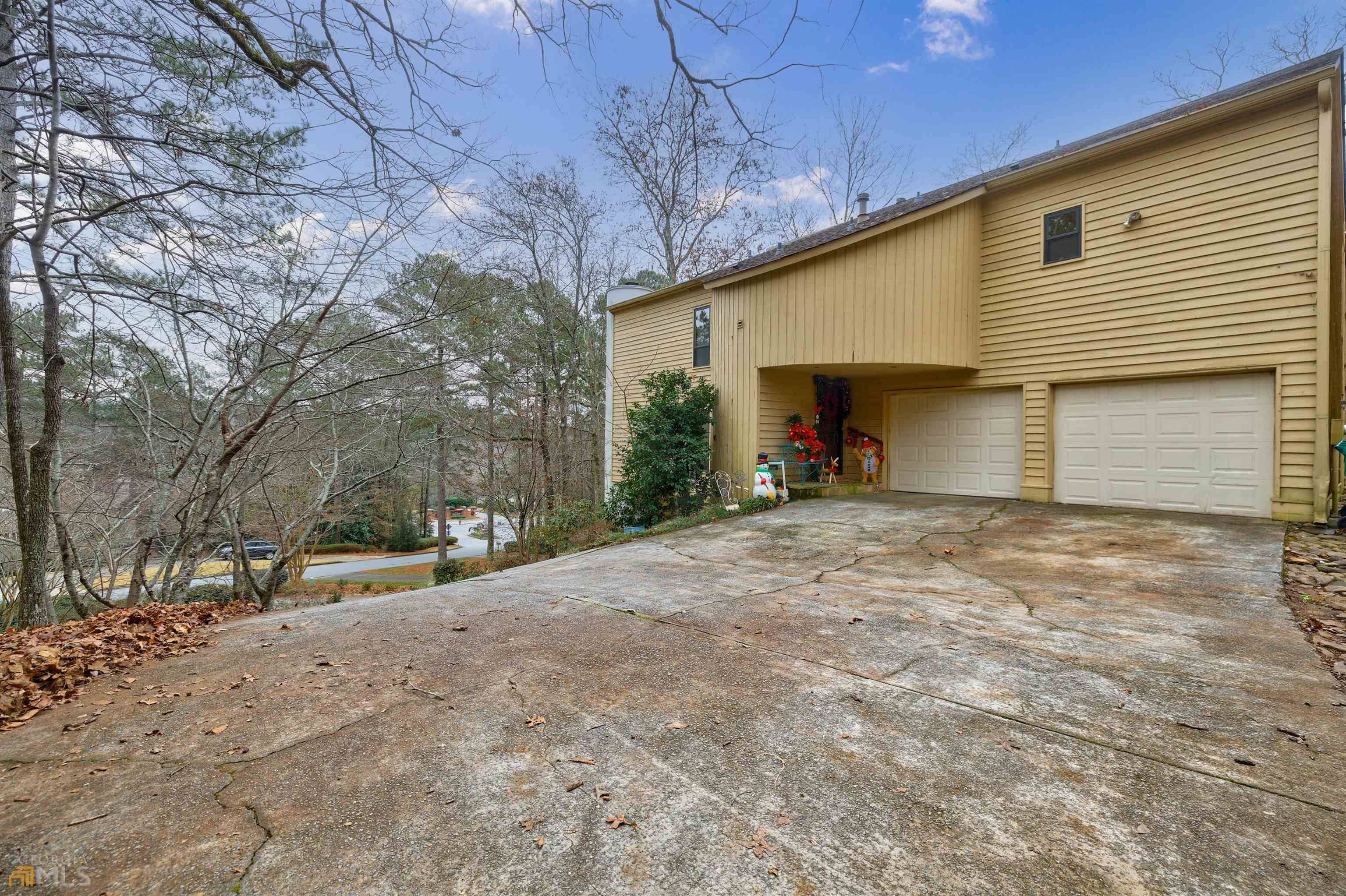 Alpharetta, GA 30022,20 Fairway Ridge DR