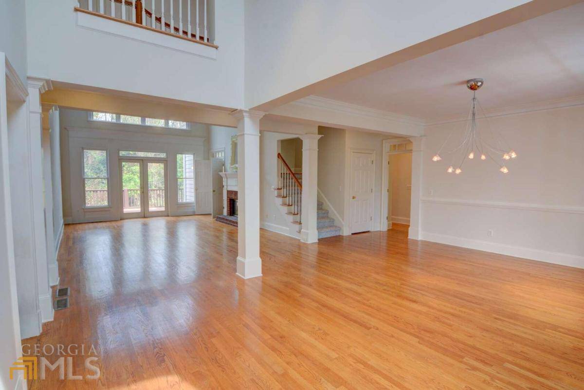 Sandy Springs, GA 30328,305 HUNTING VIEW CT