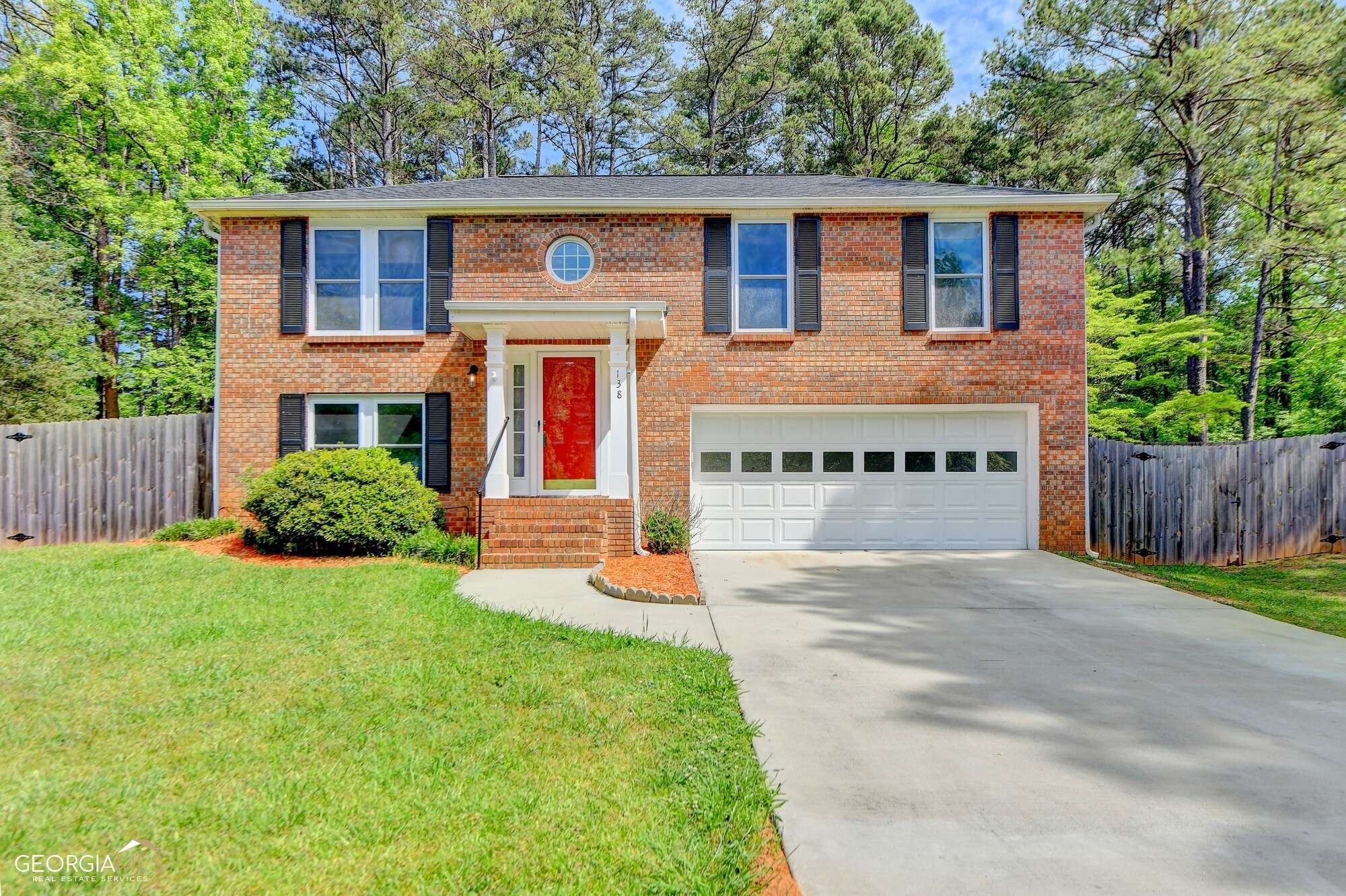 Commerce, GA 30529,138 Lewis CIR