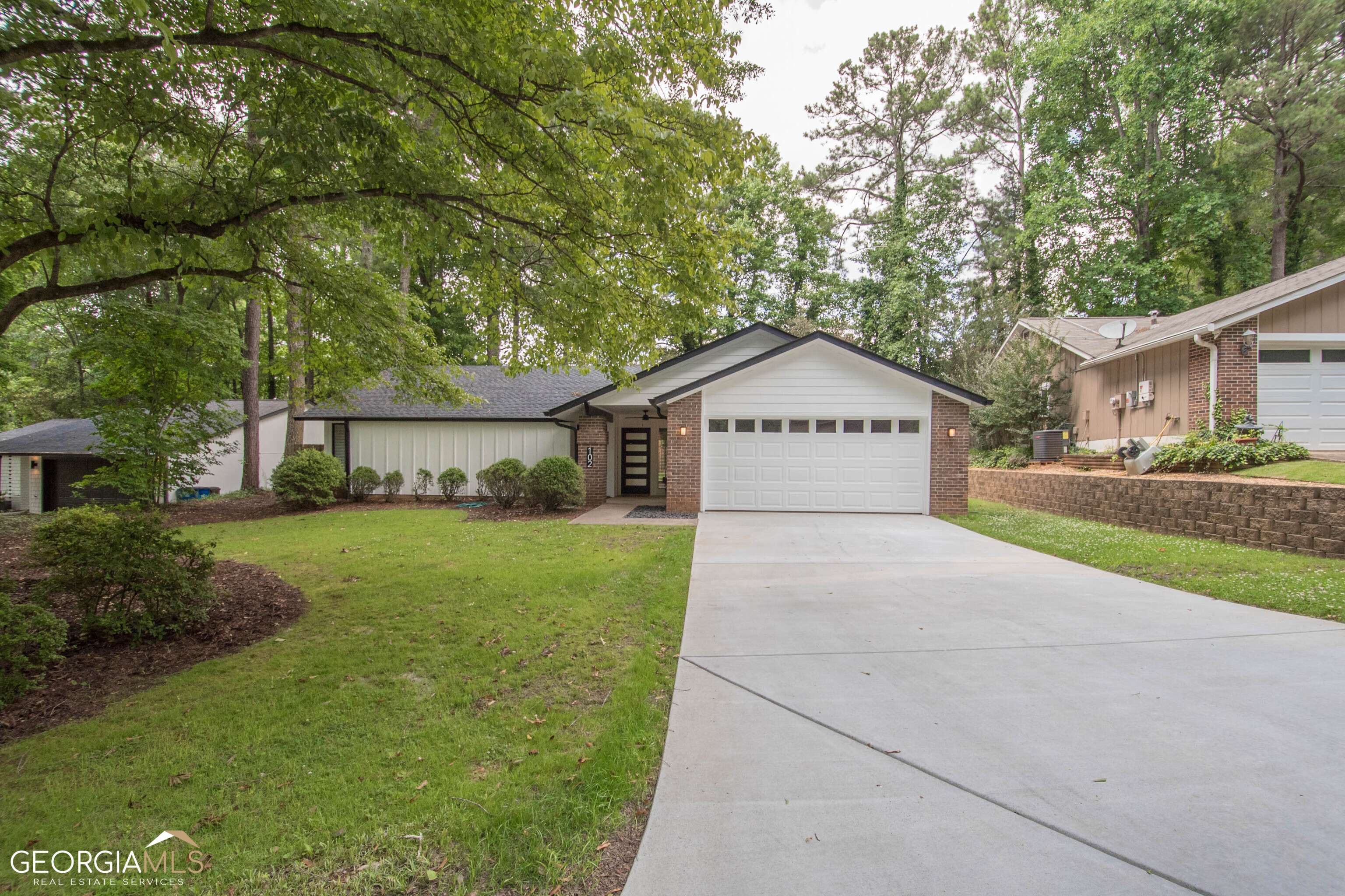 Peachtree City, GA 30269,102 Lake Forest DR