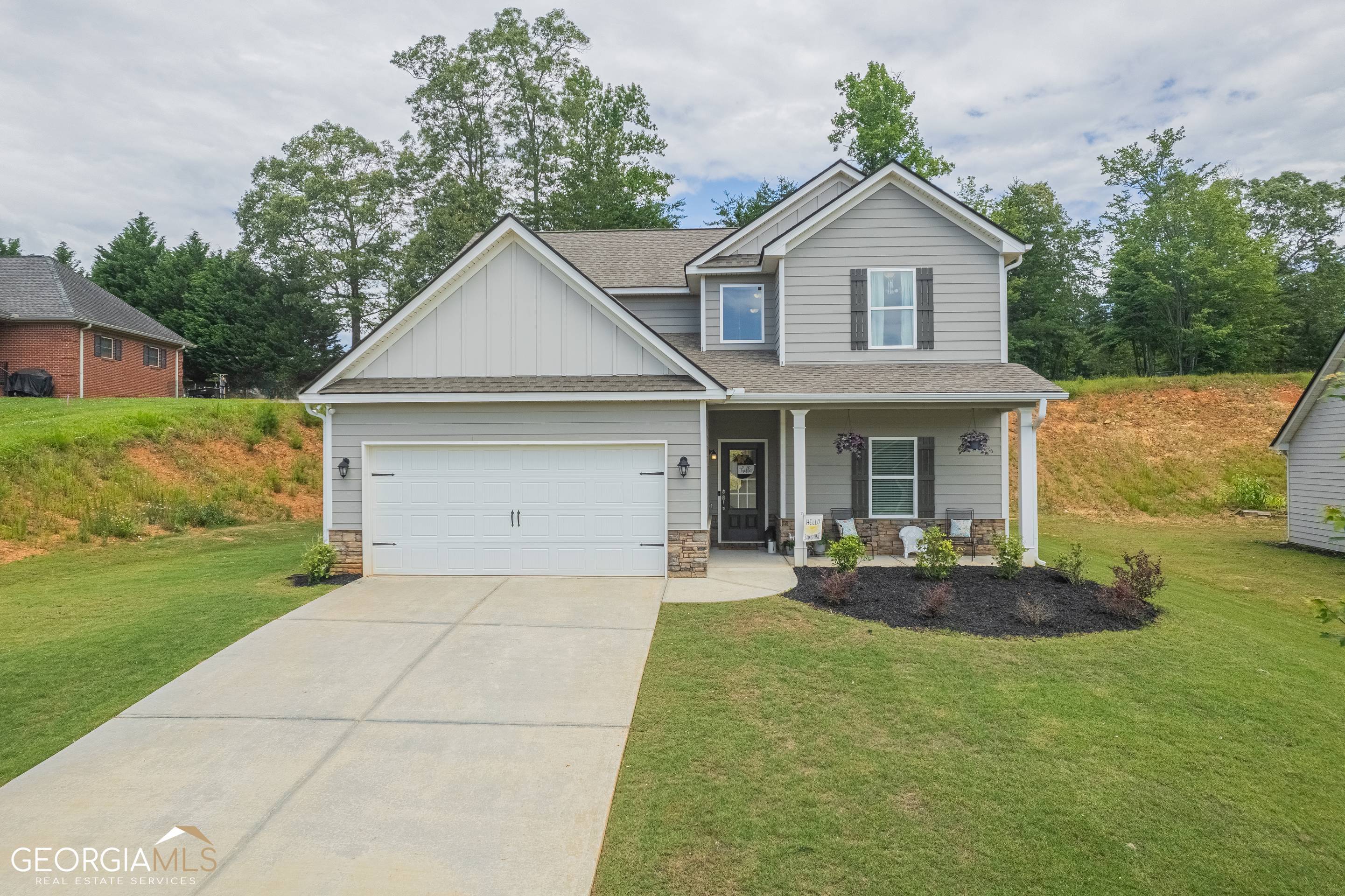 Cornelia, GA 30531,241 Huntington Manor CT