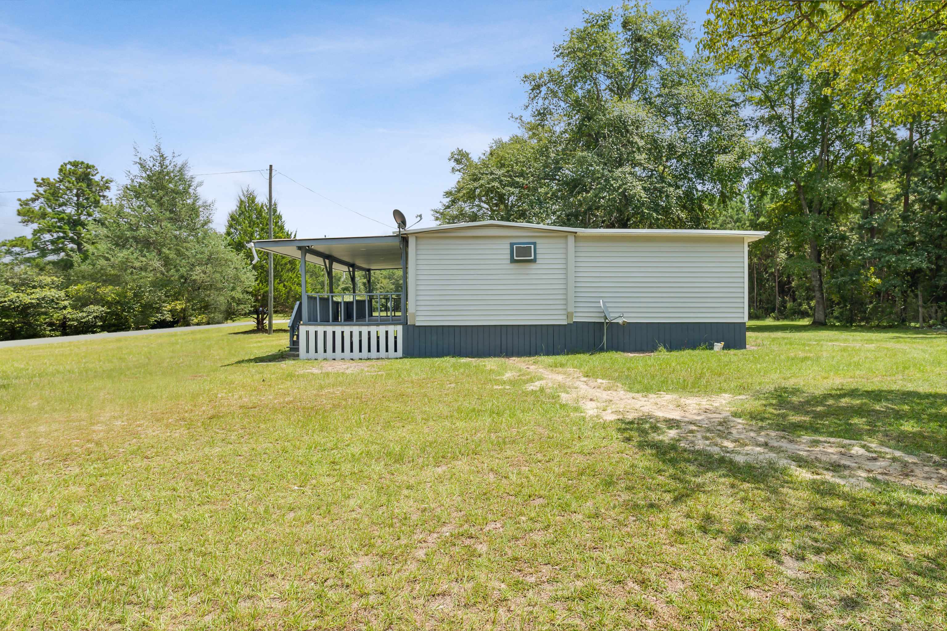 Jesup, GA 31545,2486 Constance RD