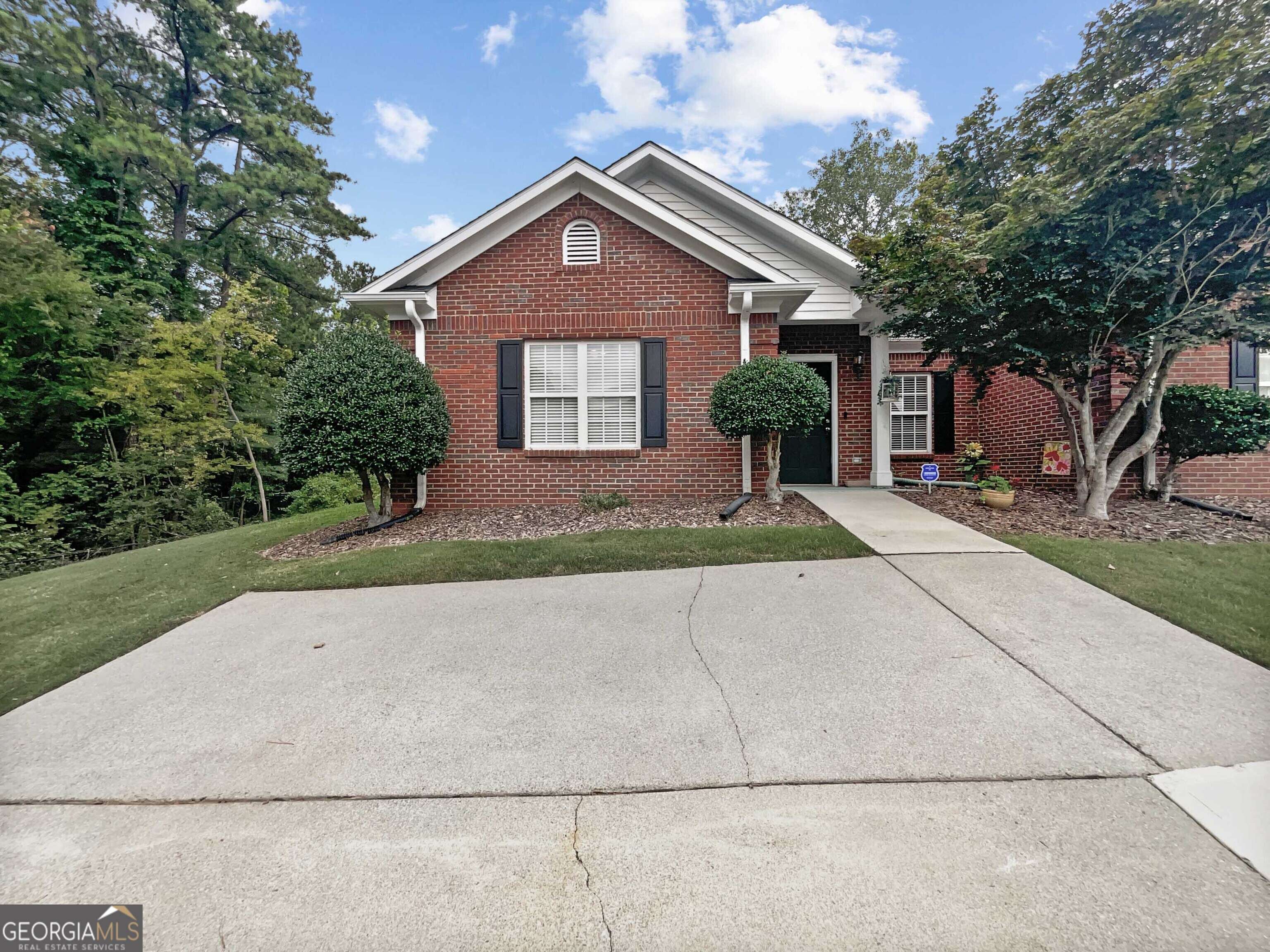 Cartersville, GA 30120,516 Manor WAY