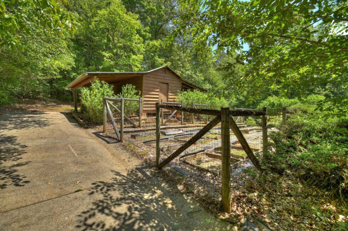 Cherry Log, GA 30522,56 Little Creek DR