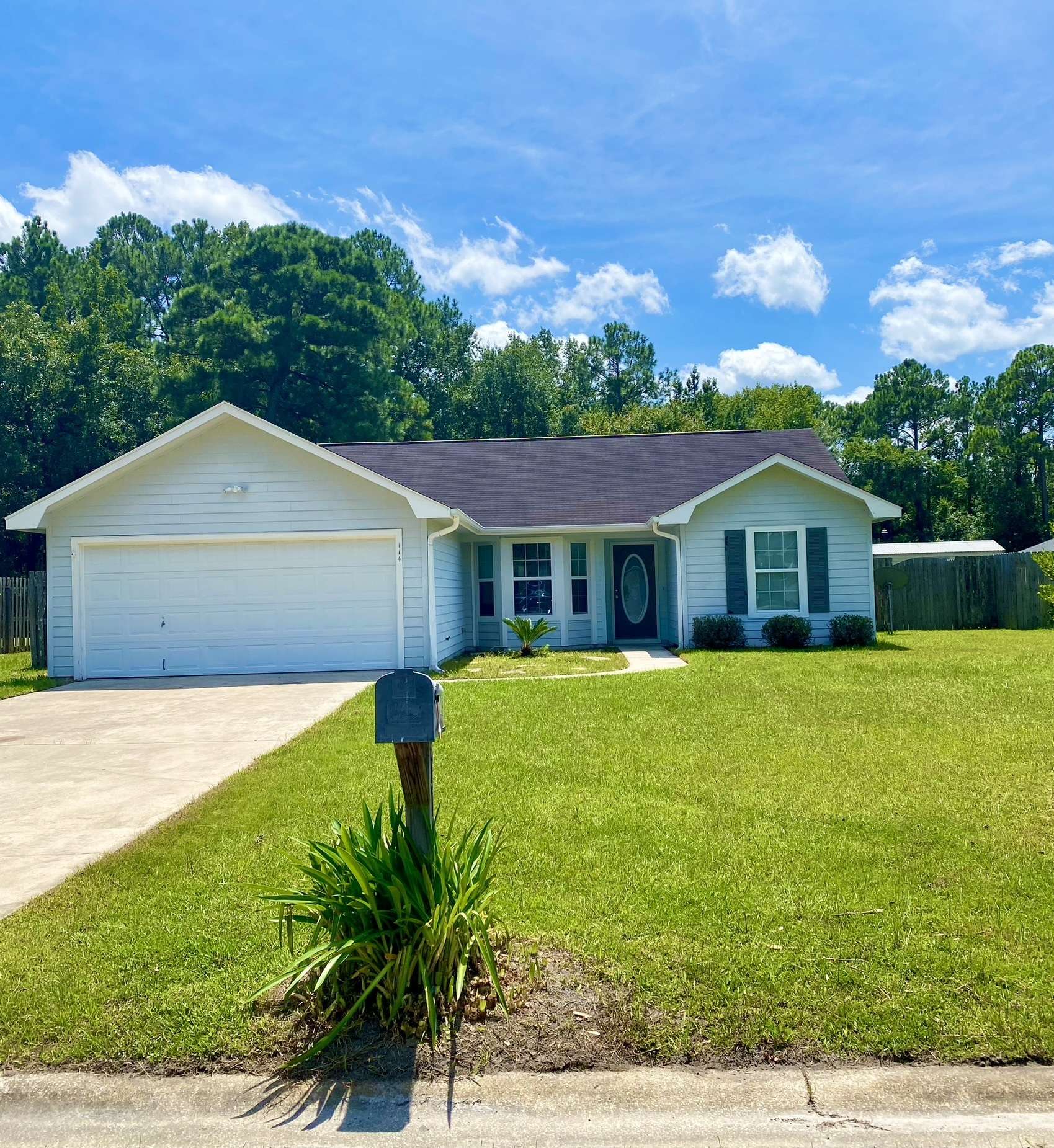 Kingsland, GA 31548,114 Hydrangea RD