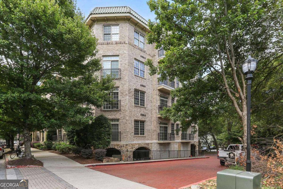 Atlanta, GA 30309,1055 Piedmont AVE NE #203