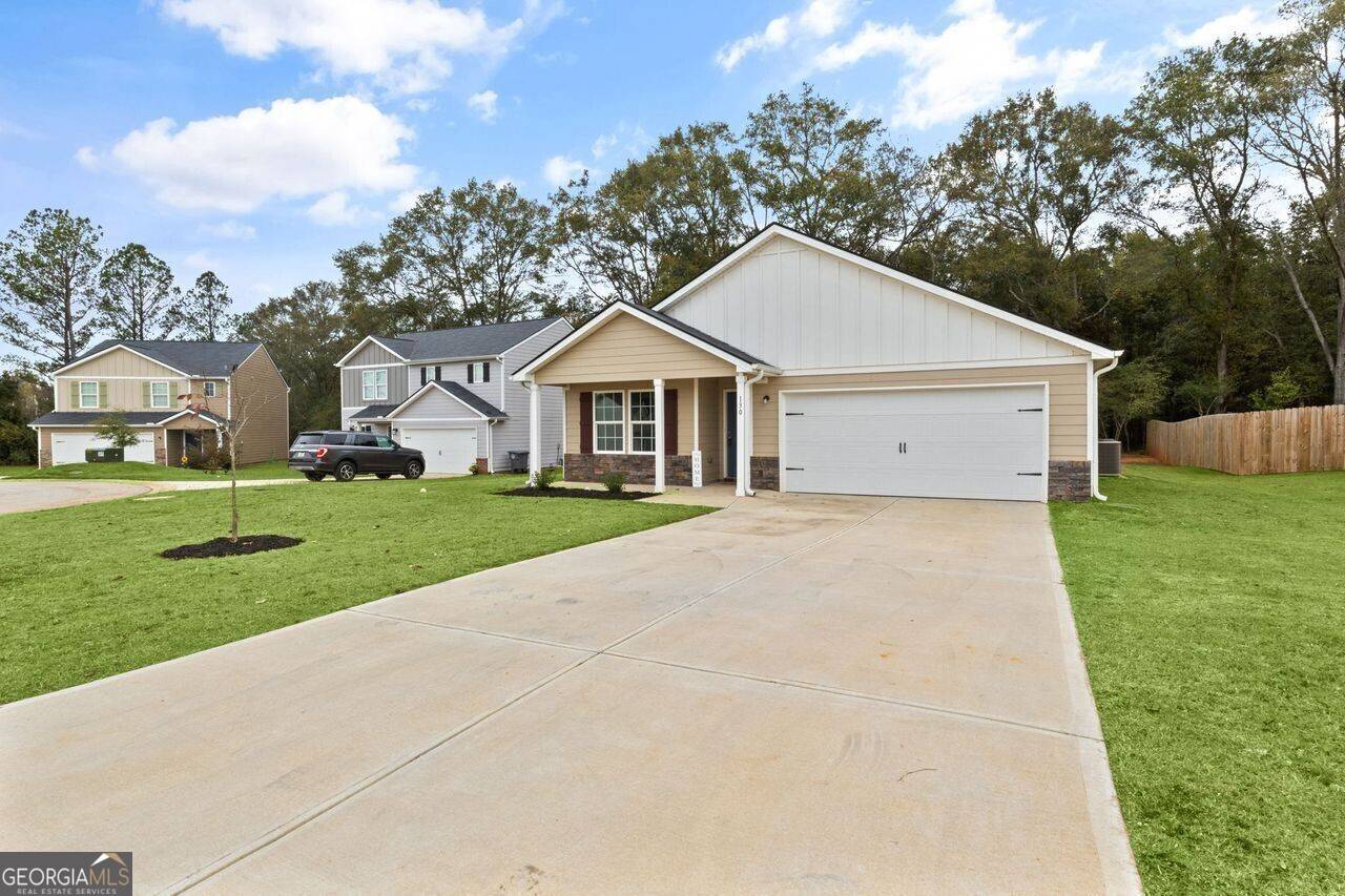 Milner, GA 30257,130 Dogwood LN