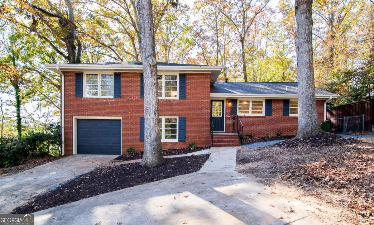 Athens, GA 30606,245 Robinhood CT