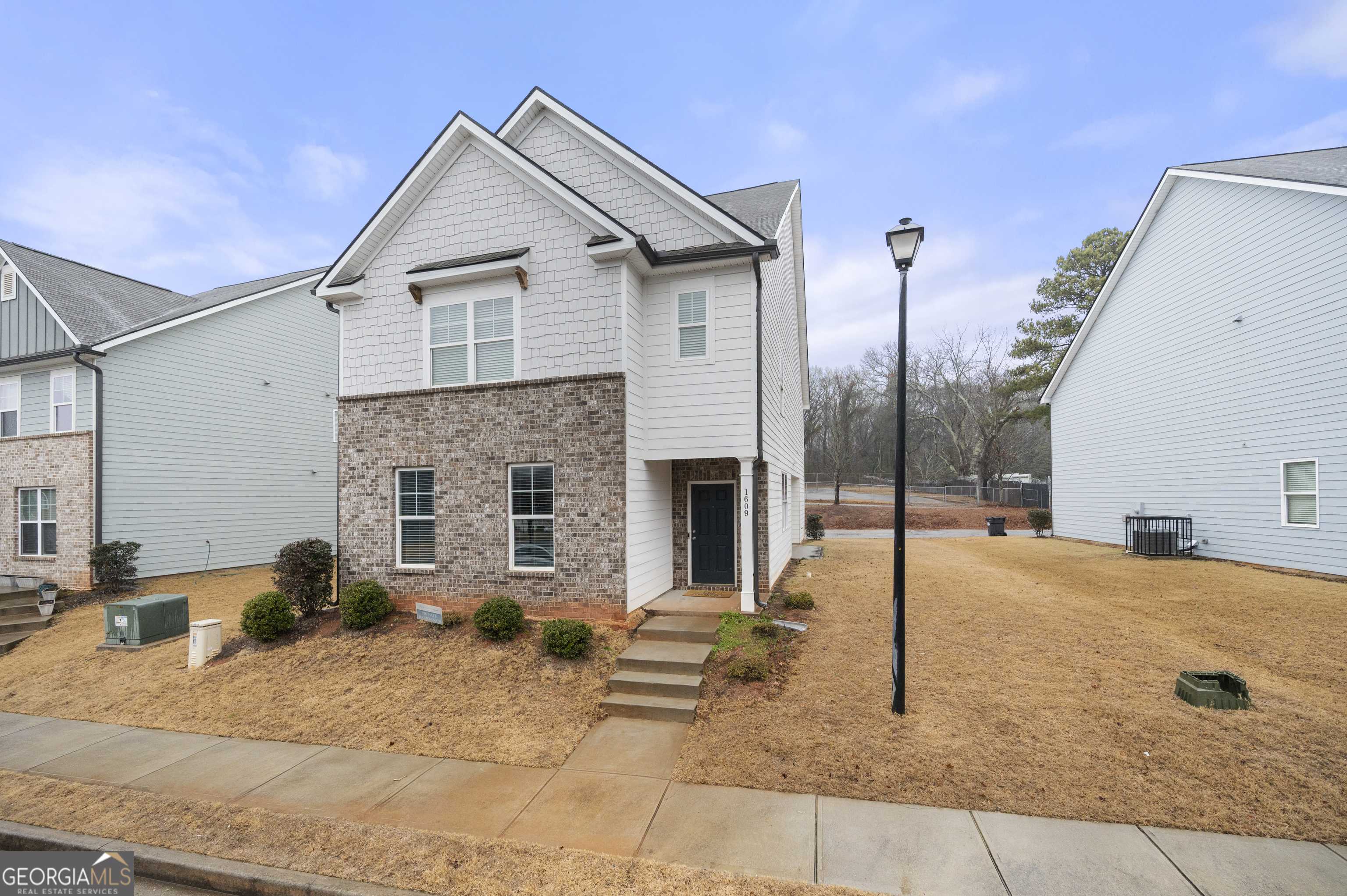 East Point, GA 30344,1609 Meadow XING ## 47