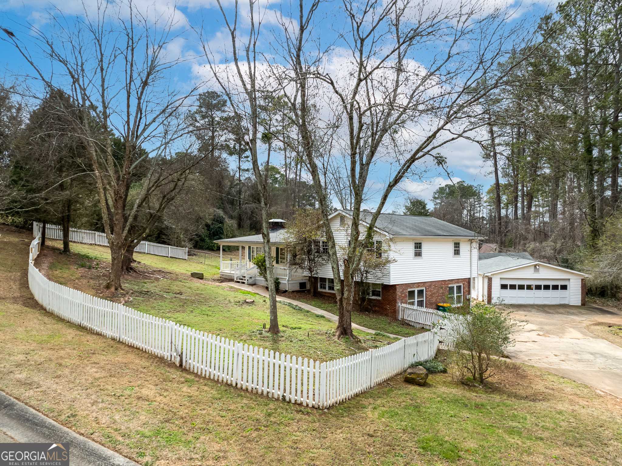 Woodstock, GA 30188,108 Hamilton ST