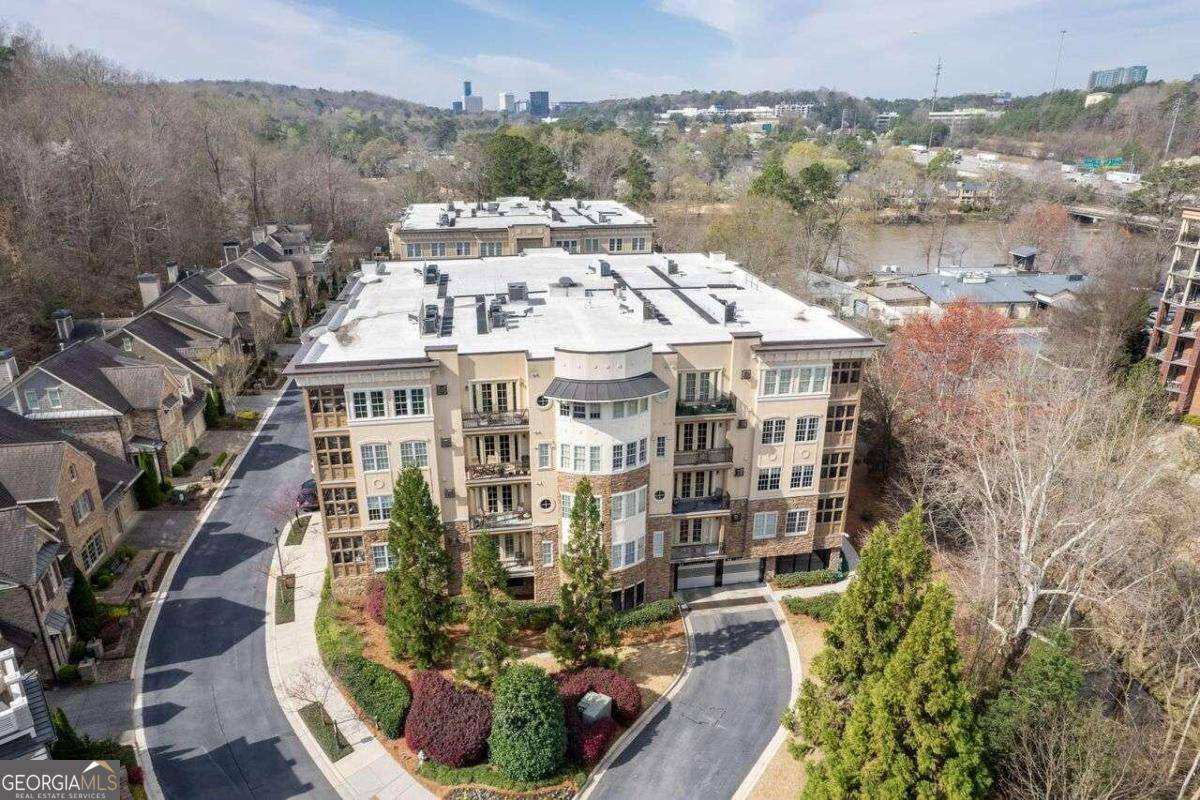 Atlanta, GA 30339,200 RIVERSEDGE DR #235