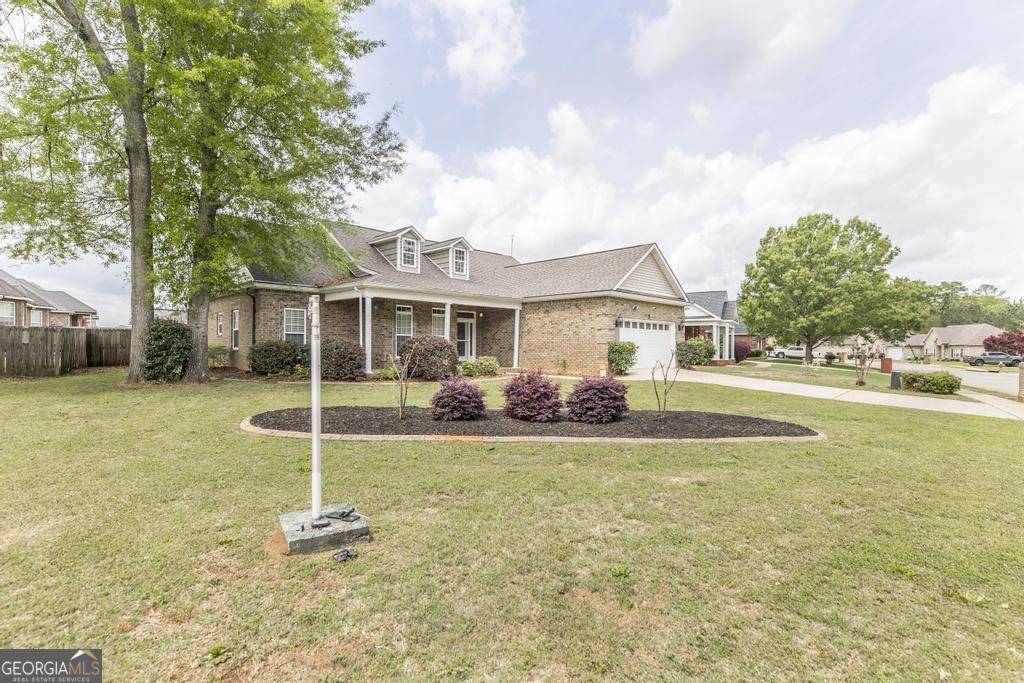 Kathleen, GA 31047,302 Hunts Landing DR