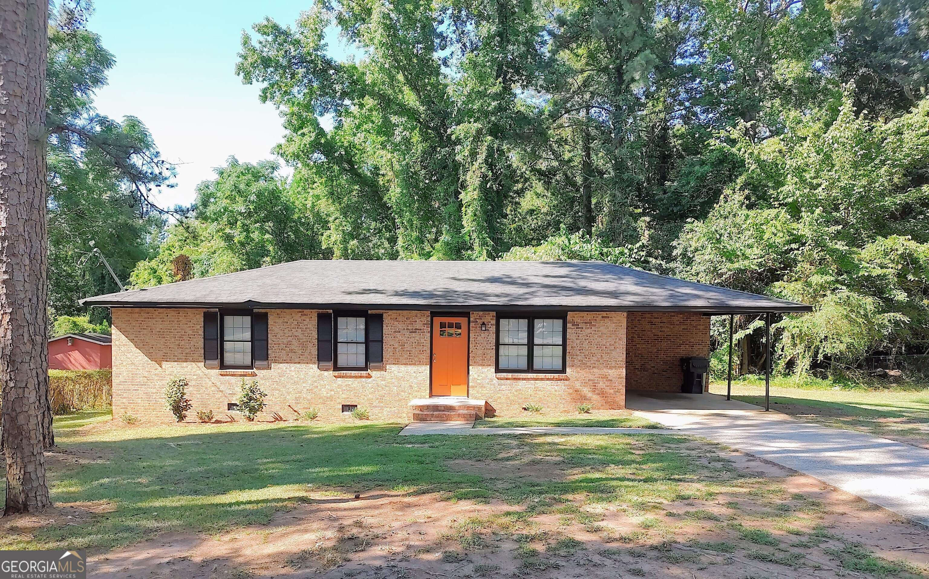 Milledgeville, GA 31061,165 Allen Memorial DR SW