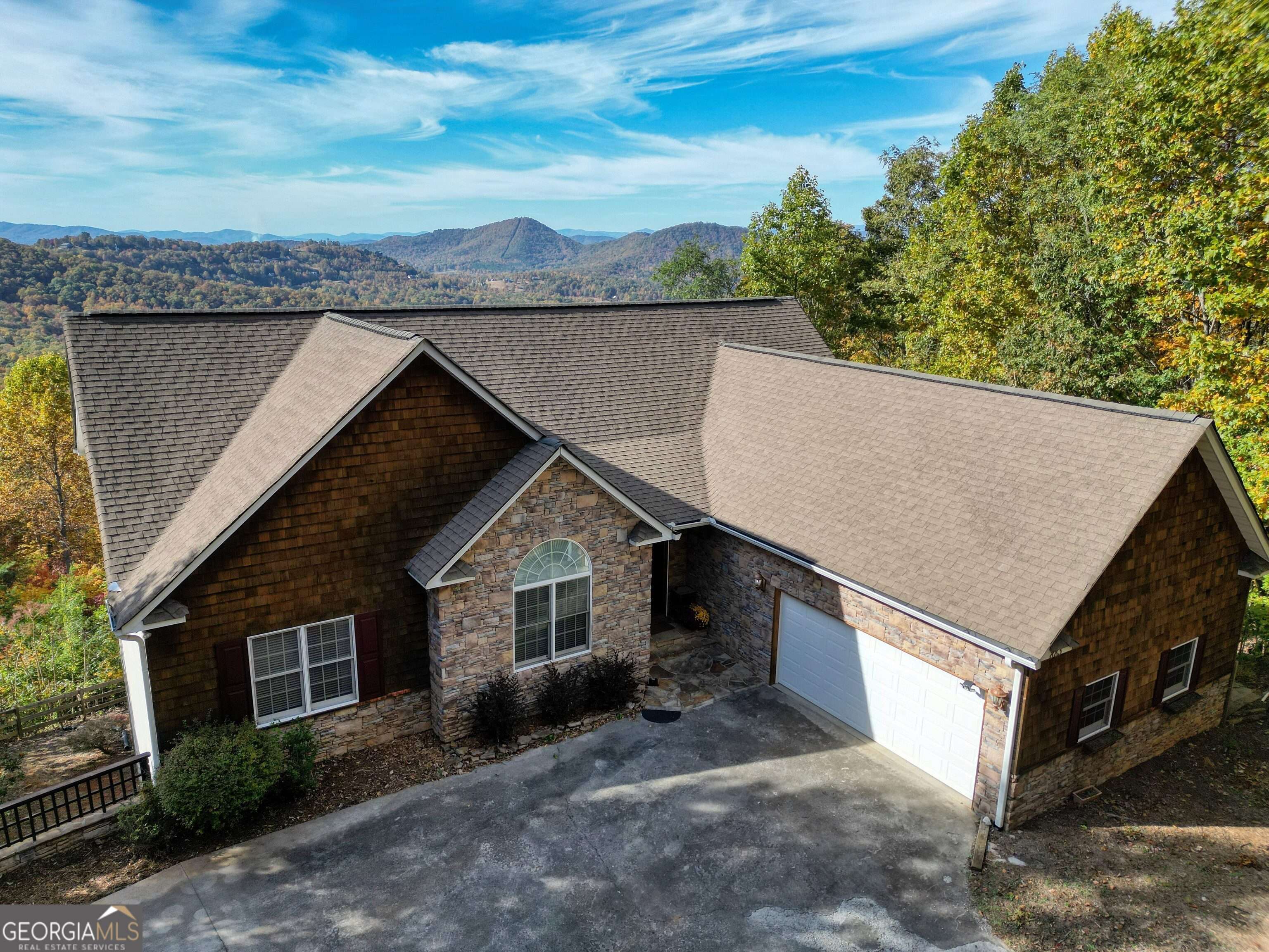 Hiawassee, GA 30546,883 Ramey Mountain RD