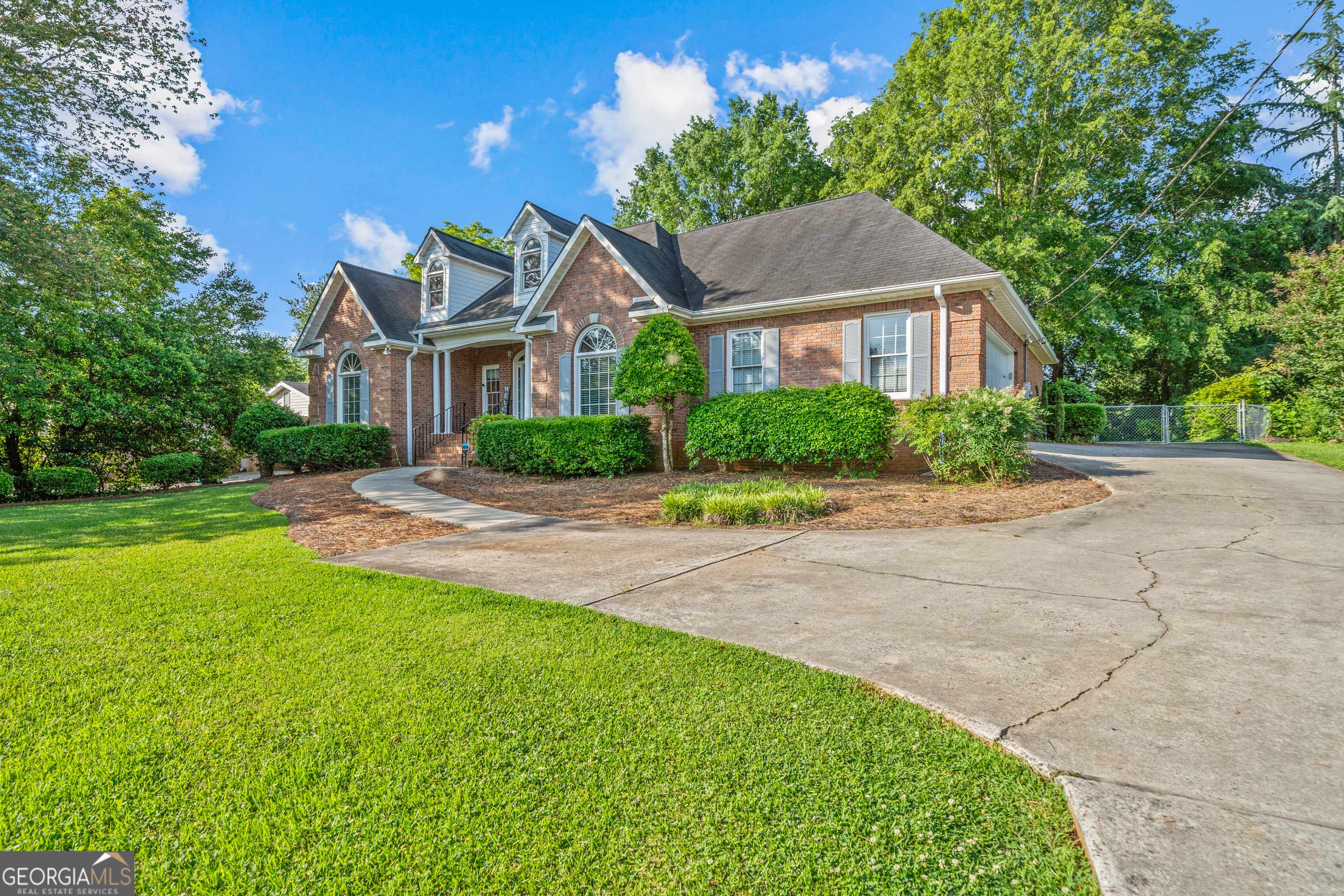 Monticello, GA 31064,594 Blanche ST