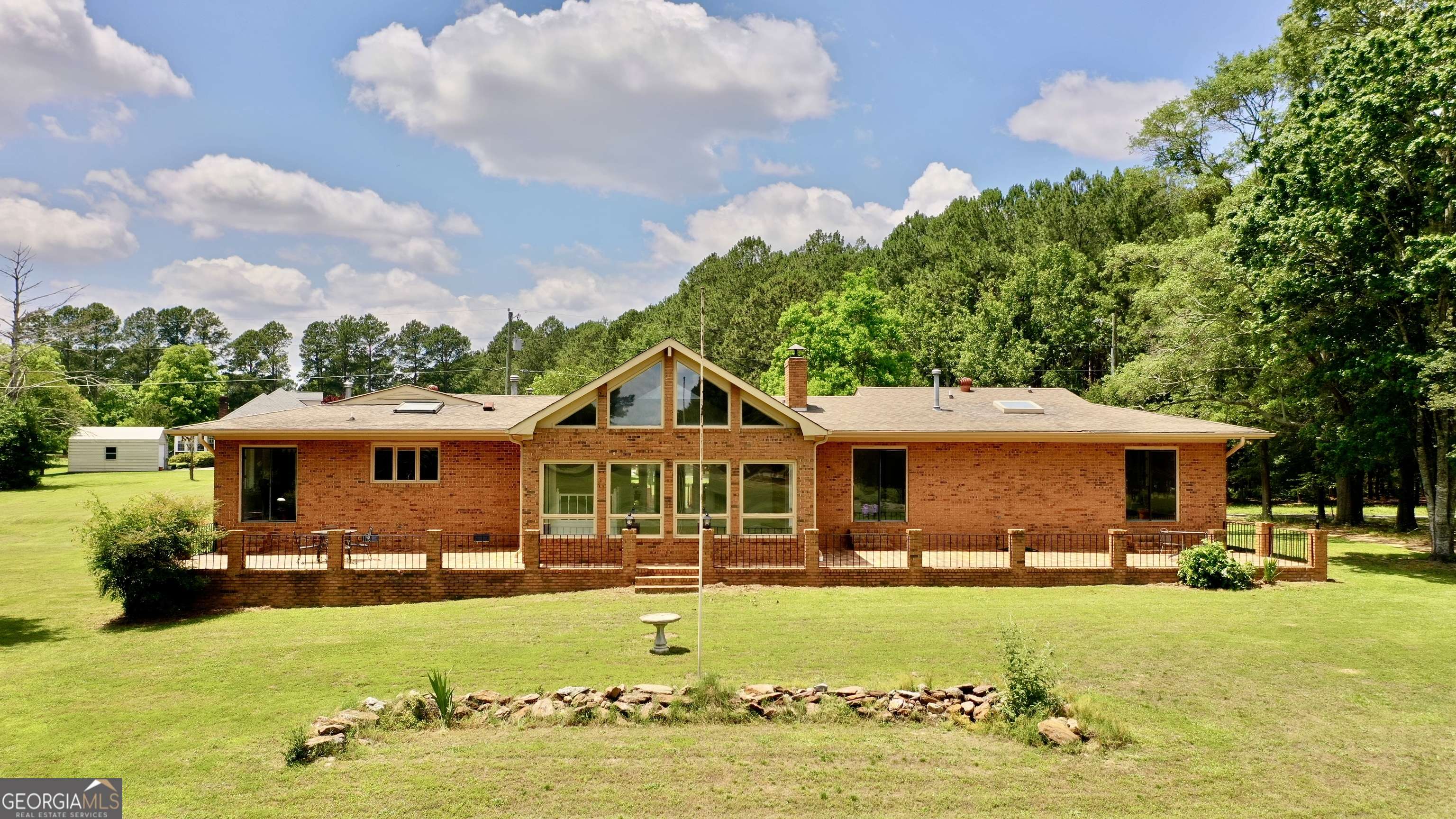 Hartwell, GA 30643,194 Golfview DR