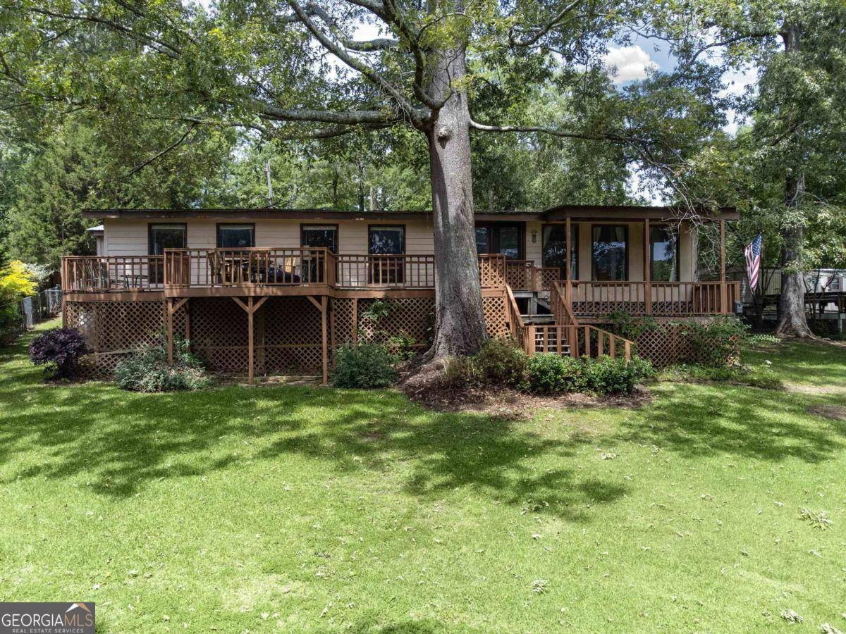 Eatonton, GA 31024,386 Possum Point DR