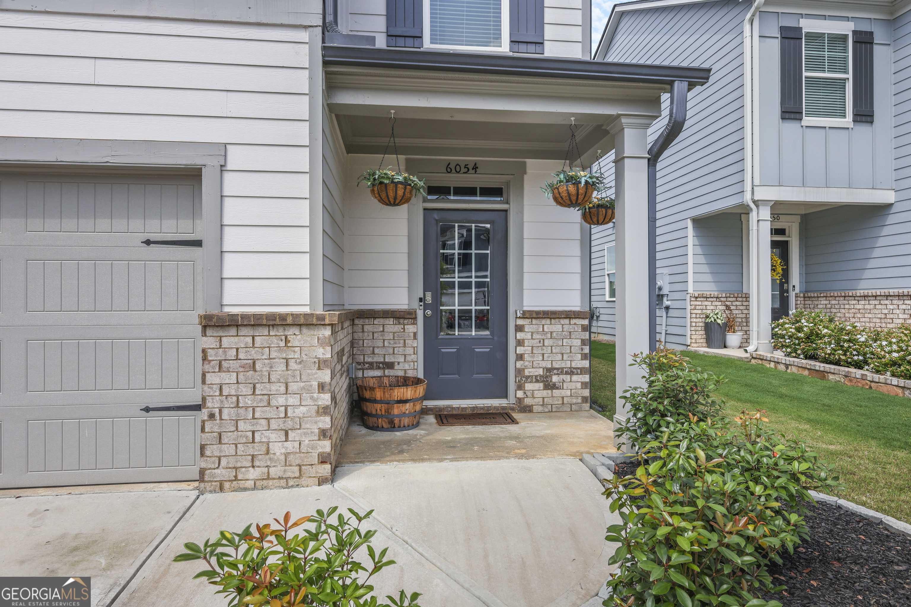 Flowery Branch, GA 30542,6054 Hoot Owl LN